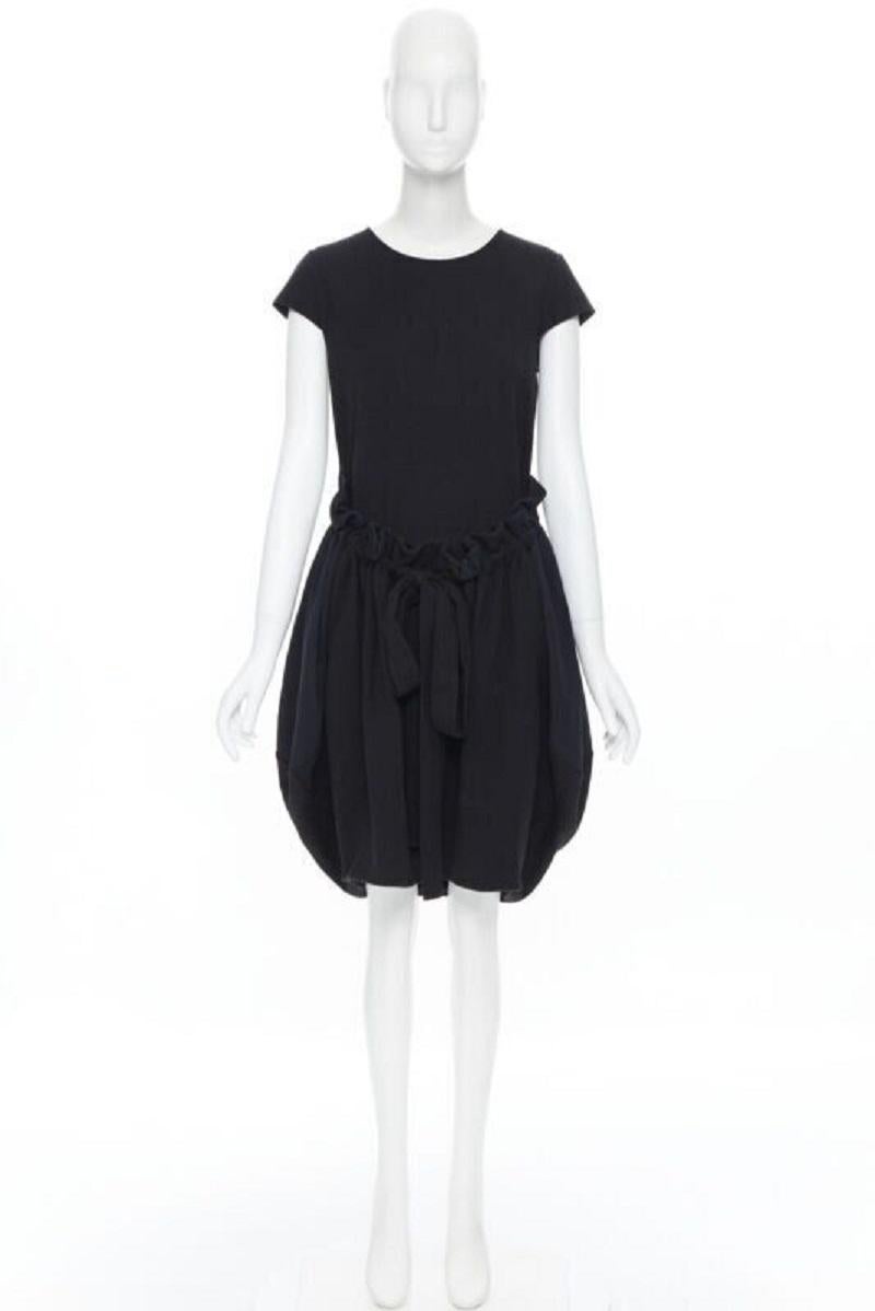 YVES SAINT LAURENT AW09 Schwarzes Kleid mit Kapuzenärmeln und Rüschen an der Vorderseite FR38 im Angebot 7
