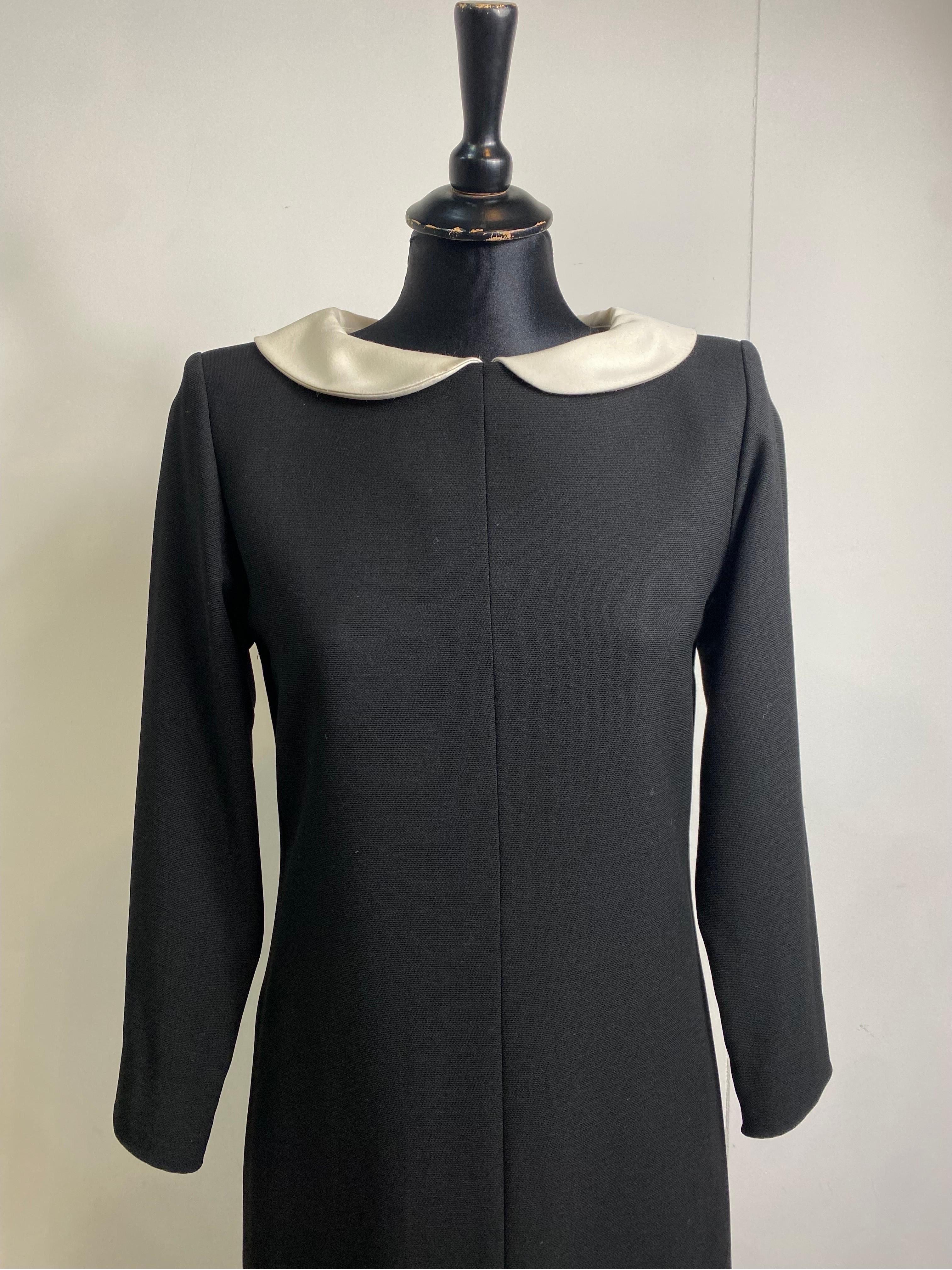 Yves Saint Laurent baby doll Vintage Black Dress In Good Condition For Sale In Carnate, IT