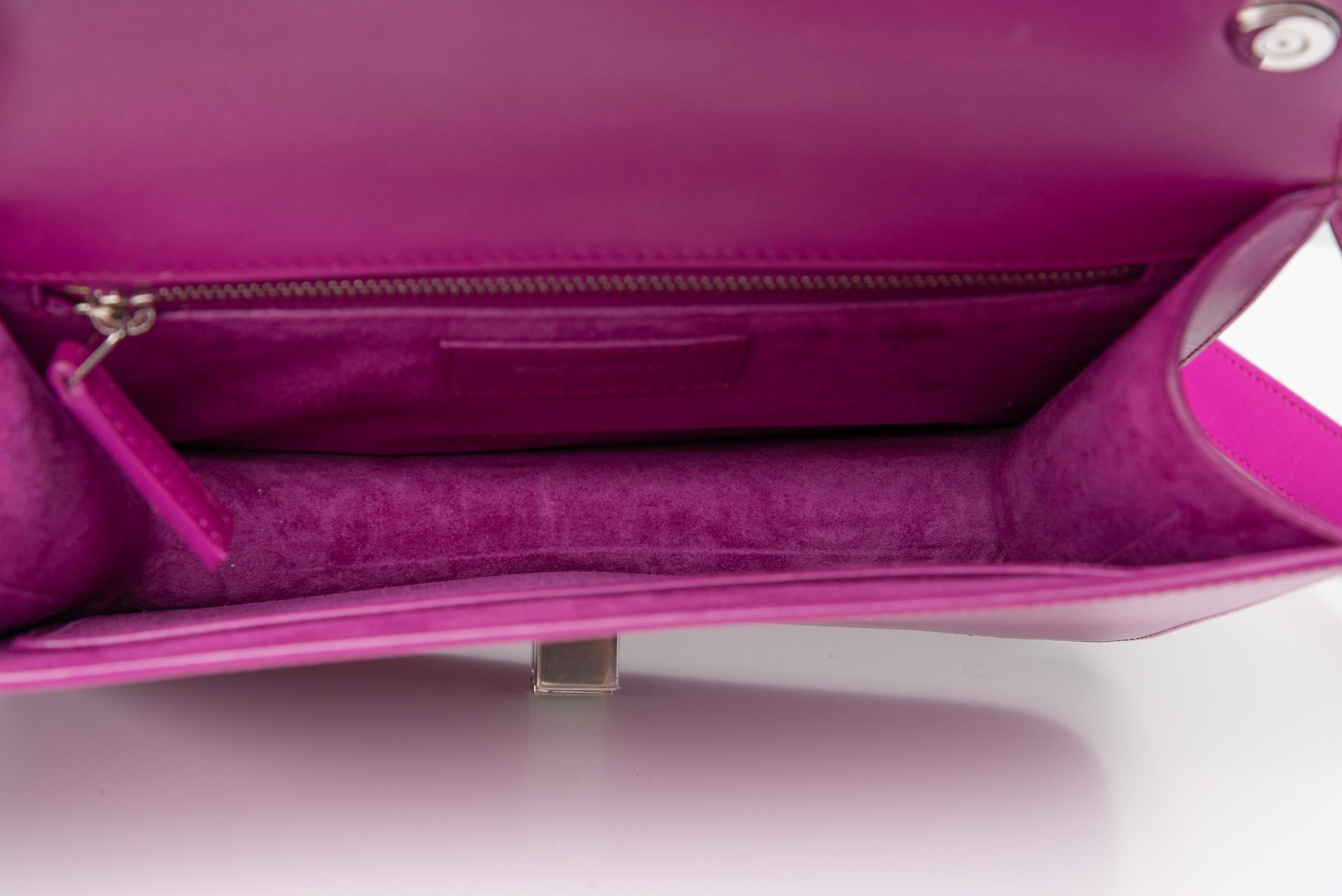 Yves Saint Laurent Bag Le Carre Satchel Bag Purple magenta  For Sale 10