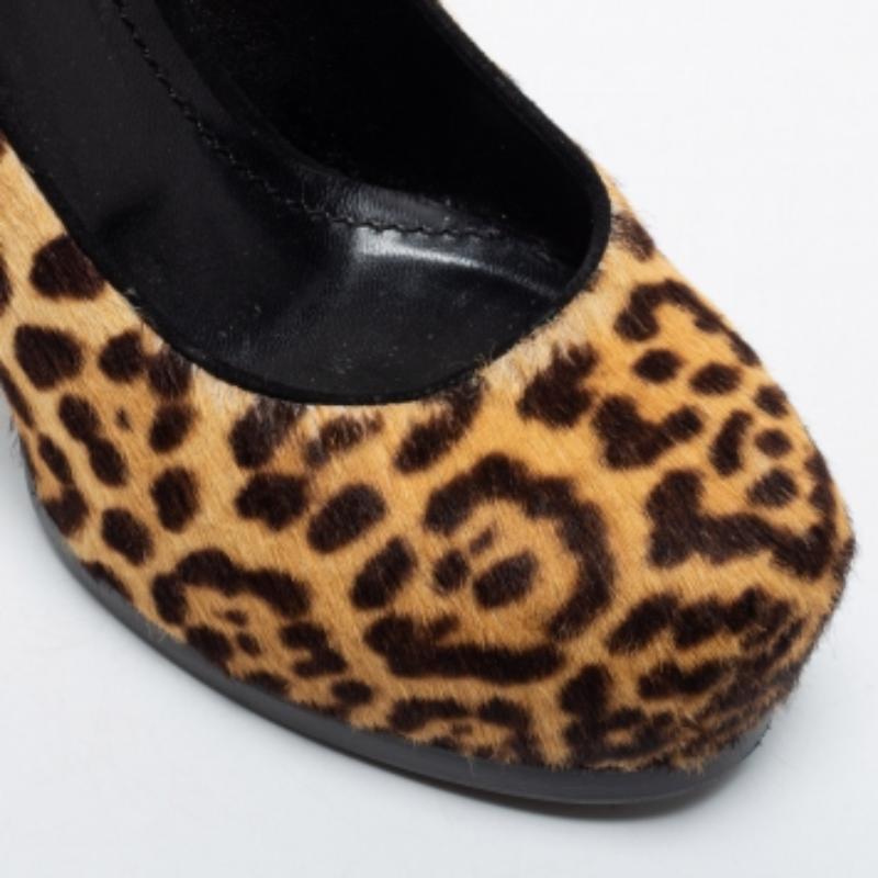 Yves Saint Laurent Beige/Brown Leopard Print Calf Hair Tribtoo Pumps Size 35 For Sale 2