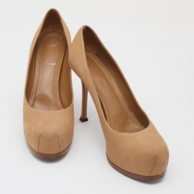 Women's Yves Saint Laurent Beige Leather Tribtoo Platform Pumps Size 39.5 For Sale