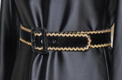 Cinturón de Yves Saint Laurent de terciopelo blanco y dorado