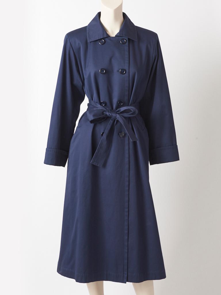 Yves Saint Laurent Belted Gendarme Trench In Good Condition In New York, NY