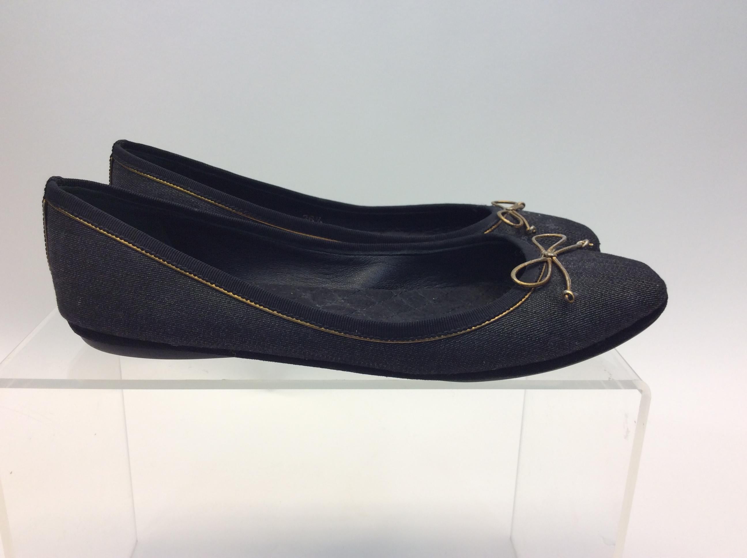 Yves Saint Laurent Black Ballet Flats In Good Condition For Sale In Narberth, PA