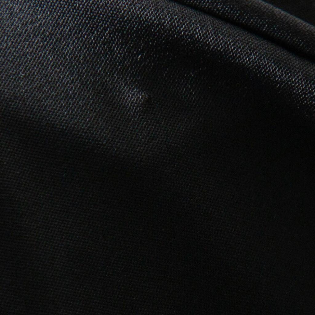 black sleeveless dress with collar