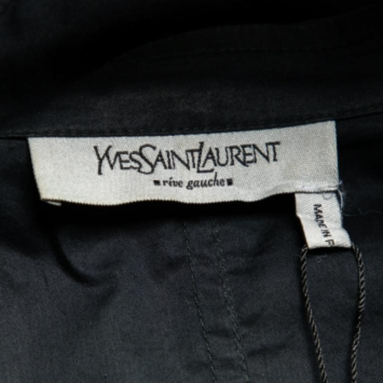 Yves Saint Laurent Schwarzes gehäkeltes Top aus Baumwolle mit geraffter Knopfleiste vorne, M Damen