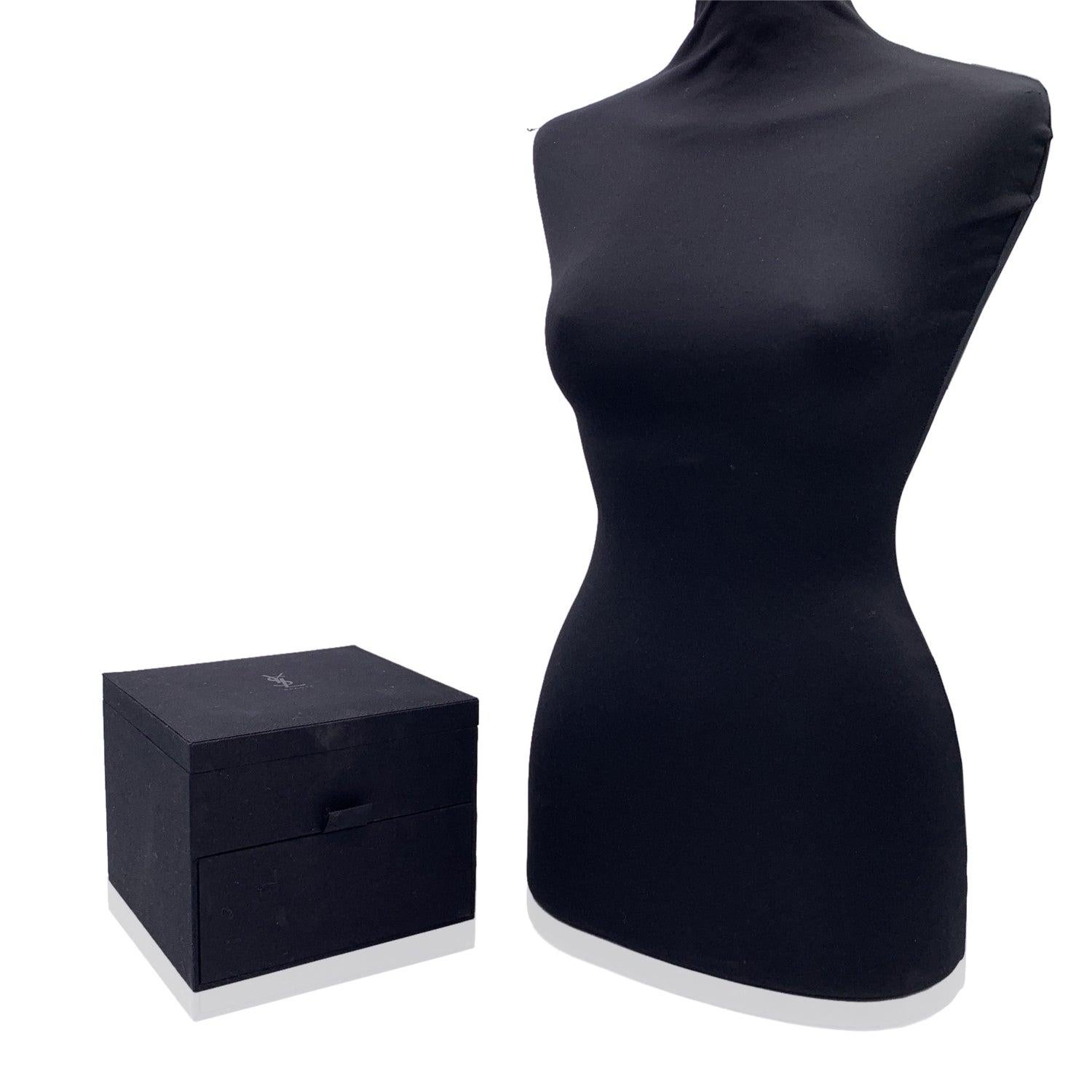 Yves Saint Laurent Schwarzes Schmuckkästchen-Kommode mit Stoffbeschlägen im Zustand „Hervorragend“ im Angebot in Rome, Rome