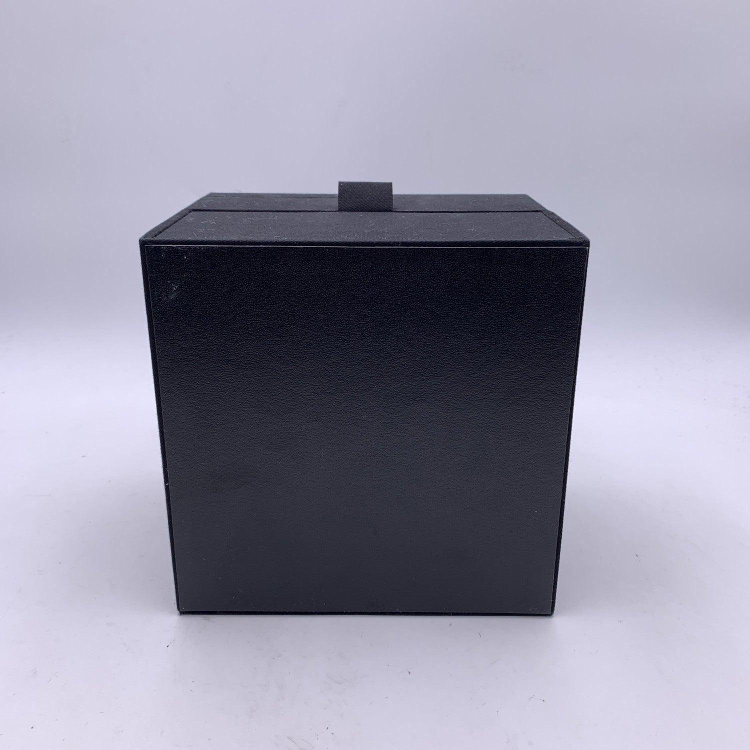 Yves Saint Laurent Schwarzes Schmuckkästchen-Kommode mit Stoffbeschlägen im Angebot 1