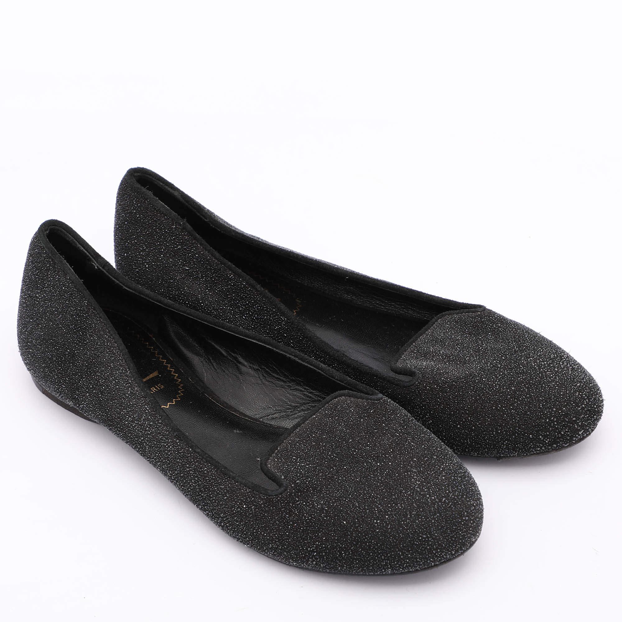 Yves Saint Laurent - Slippers de smoking noirs pailletés, taille 34 Bon état - En vente à Dubai, Al Qouz 2
