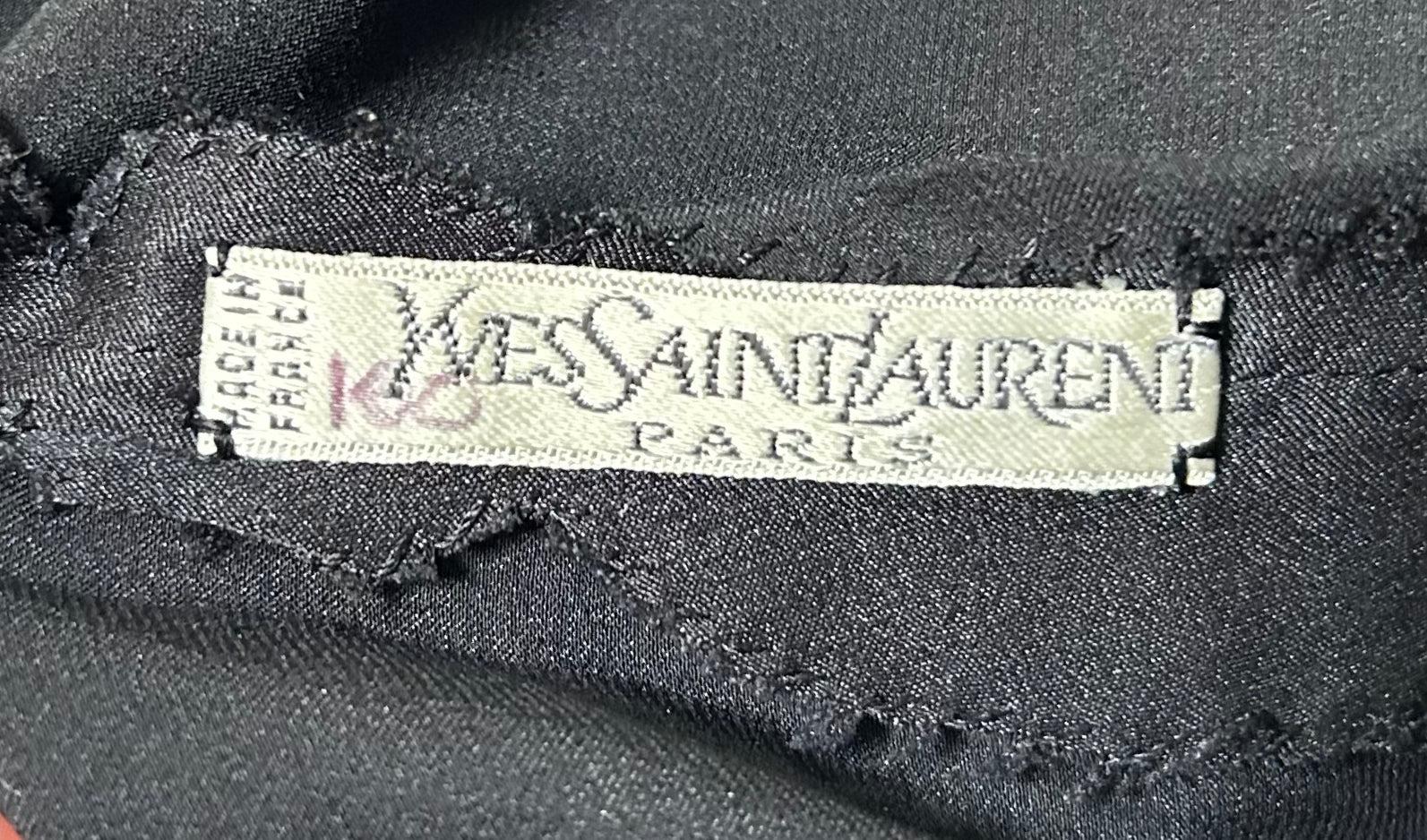 Yves Saint Laurent Schwarze Guipure-Haute-Couture-Spitzenbluse, 1990er Jahre Damen im Angebot