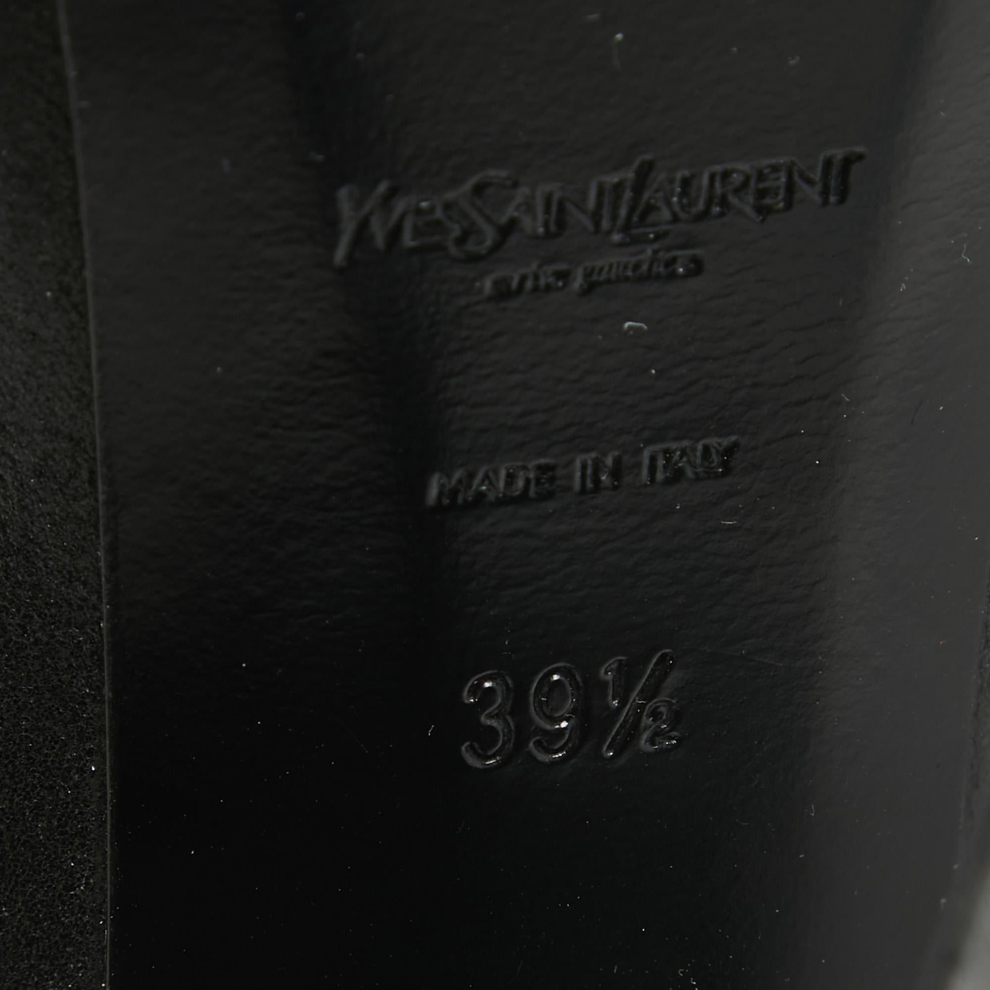 Yves Saint Laurent Schwarze Plateaustiefel aus Leder und Wolle aus mittlerem Kalbsleder Größe 39,5 im Zustand „Gut“ im Angebot in Dubai, Al Qouz 2