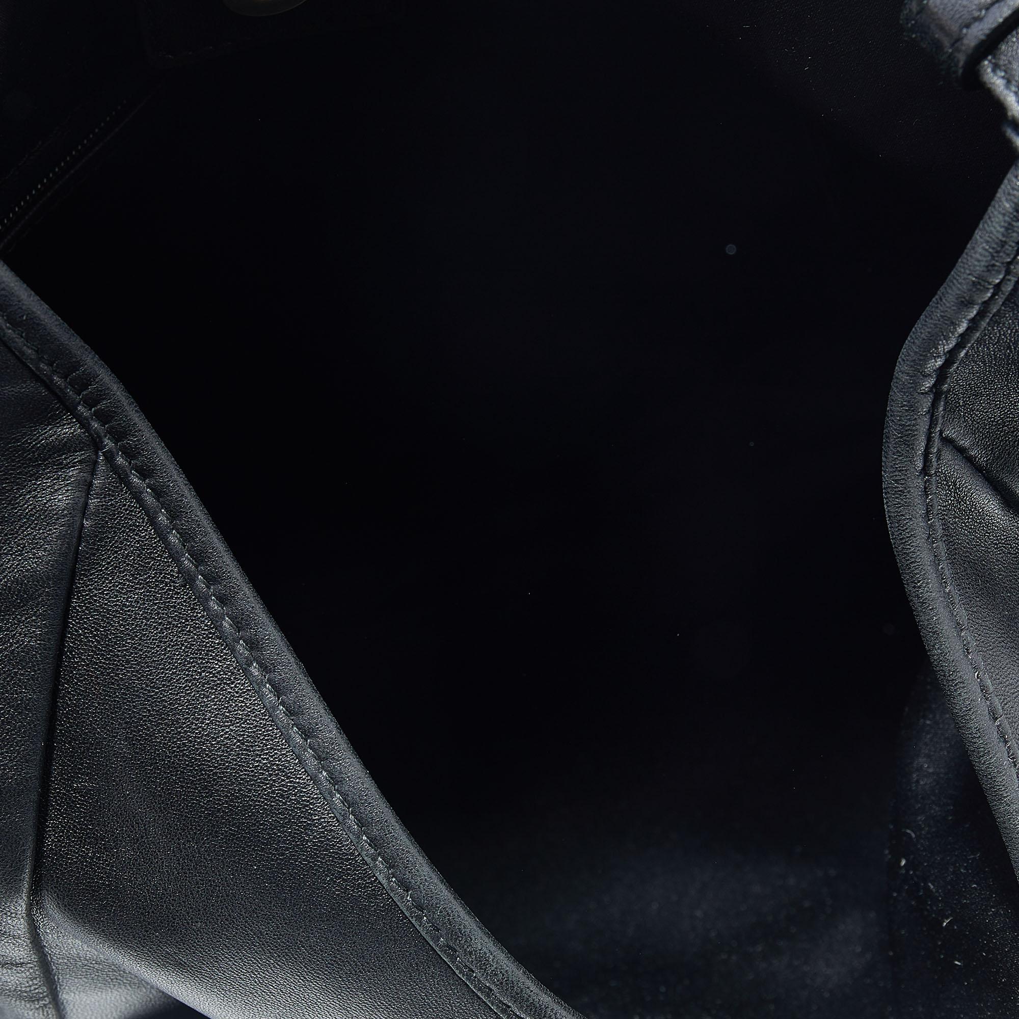 Yves Saint Laurent Black Leather Crest Mombasa Hobo 6