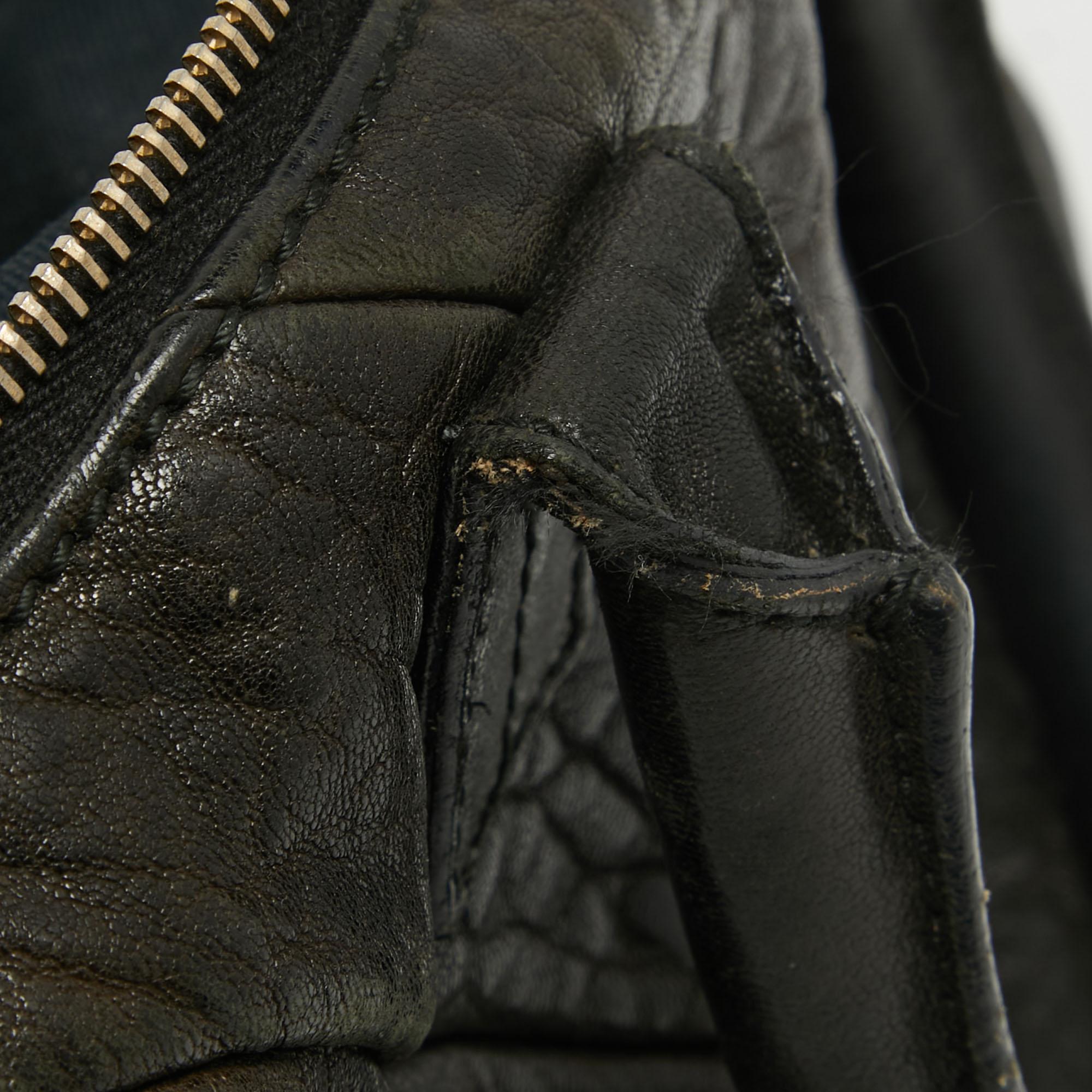Yves Saint Laurent Easy Y Boston Tasche aus schwarzem Leder im Angebot 11