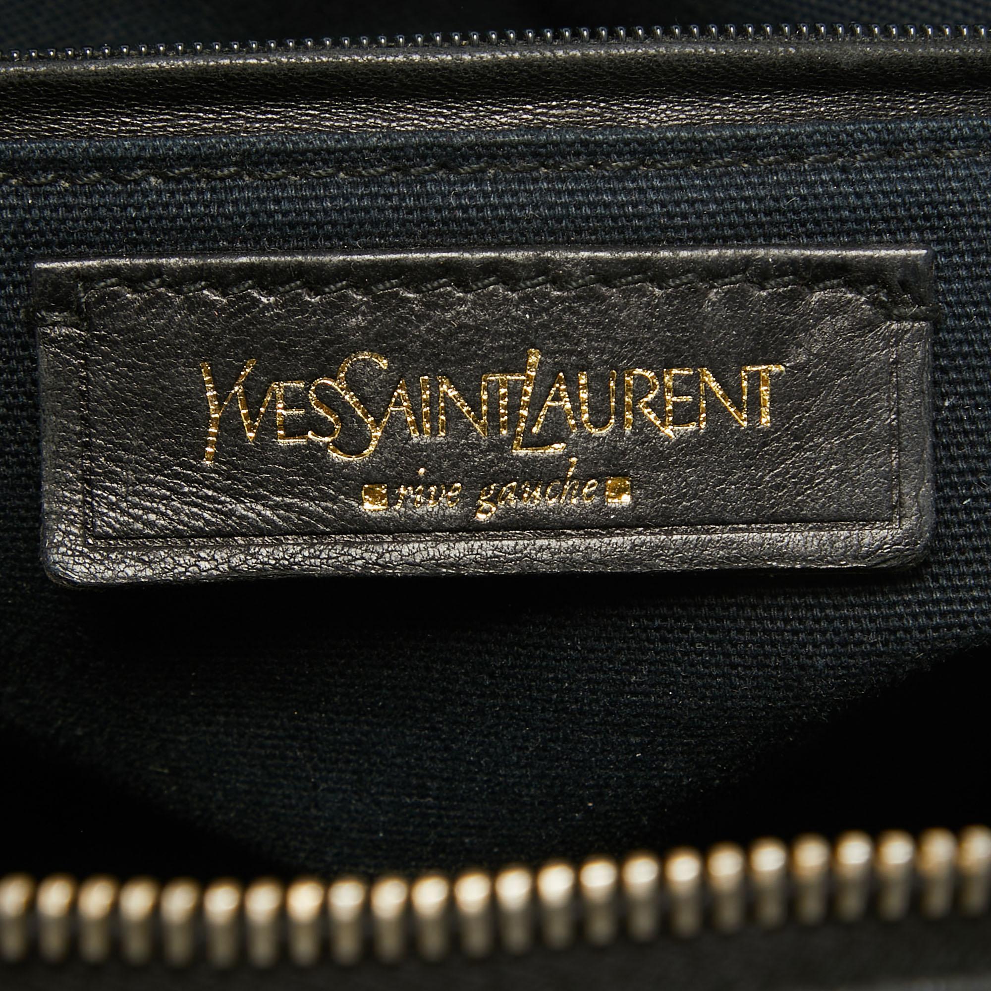 Yves Saint Laurent Easy Y Boston Tasche aus schwarzem Leder im Angebot 15