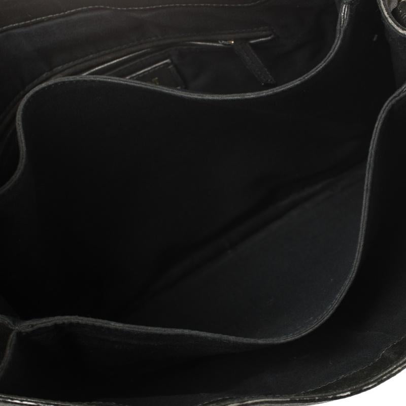 Yves Saint Laurent Black Leather Medium Cabas Chyc Shoulder Bag In Fair Condition In Dubai, Al Qouz 2