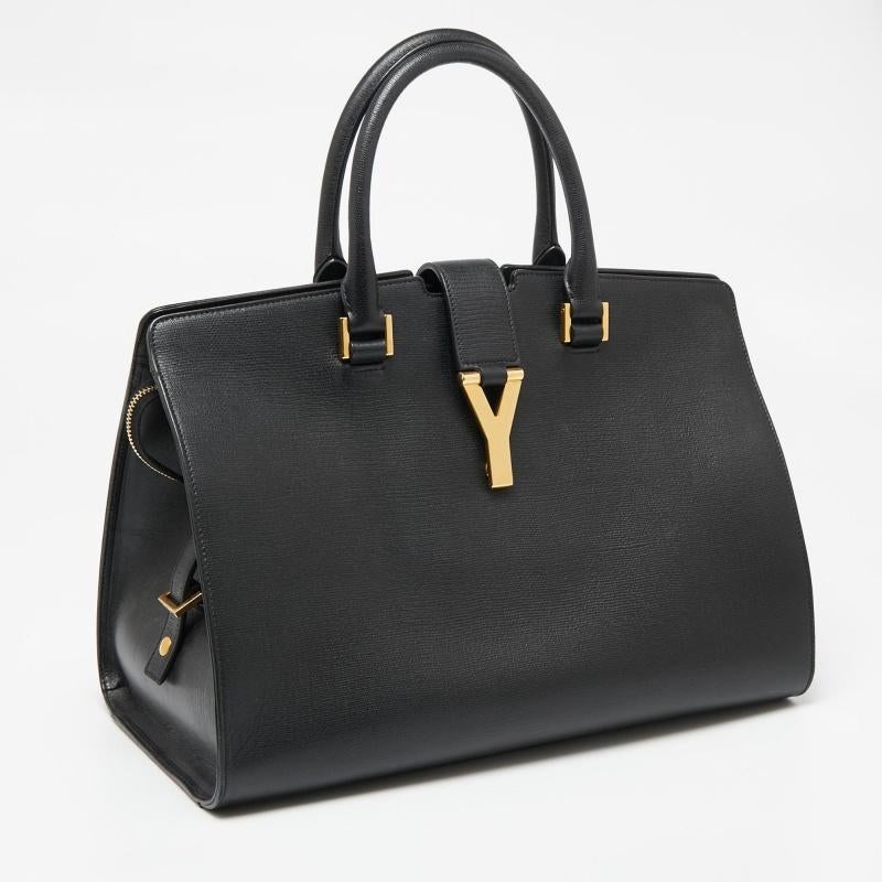 Yves Saint Laurent Black Leather Medium Y Cabas Chyc Tote In Good Condition In Dubai, Al Qouz 2
