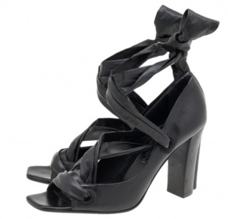 Yves Saint Laurent Black Leather Open Toe  Ankle Wrap Pumps Size 37.5 In Good Condition For Sale In Dubai, Al Qouz 2