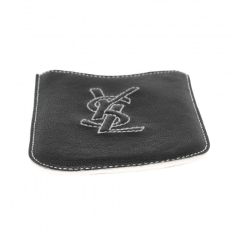 Yves Saint Laurent - Cover in pelle nera per telefono in vendita 2