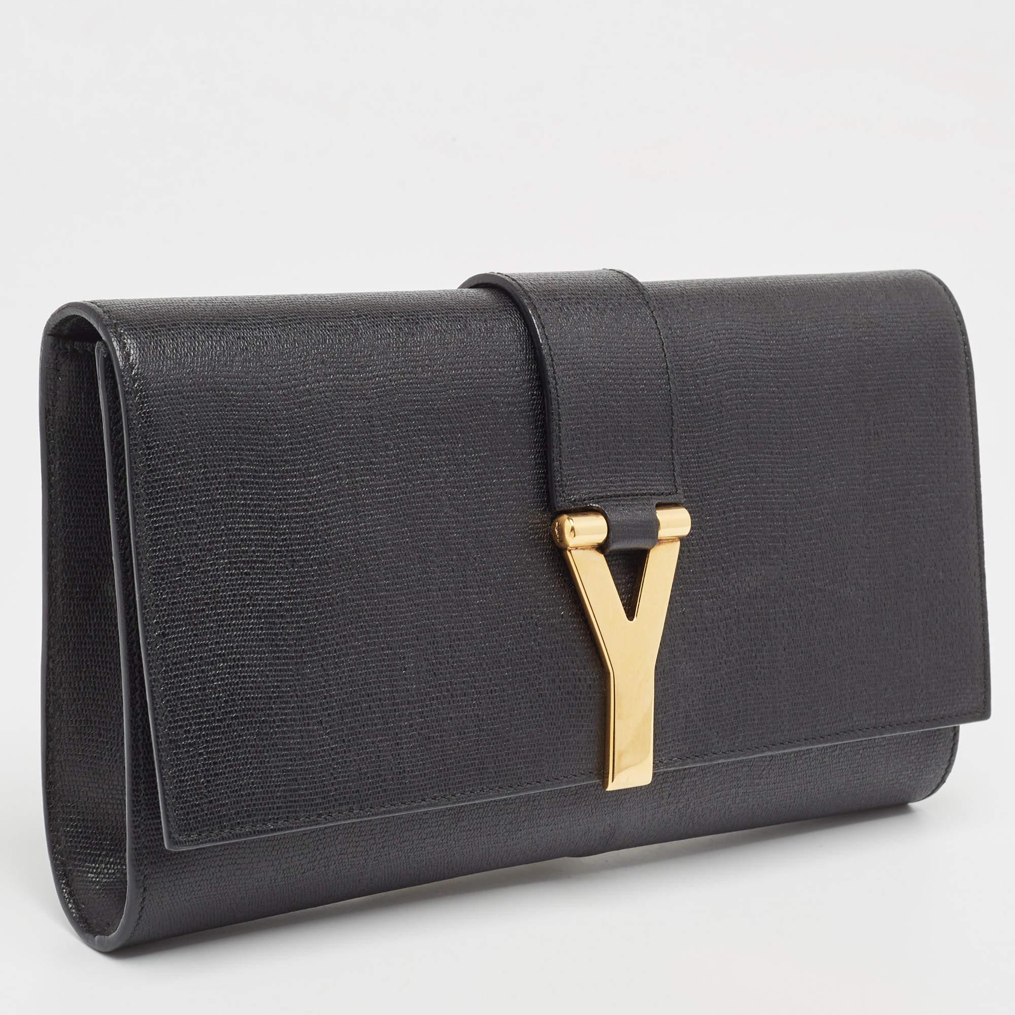 Yves Saint Laurent Black Leather Y-Ligne Clutch In Good Condition For Sale In Dubai, Al Qouz 2