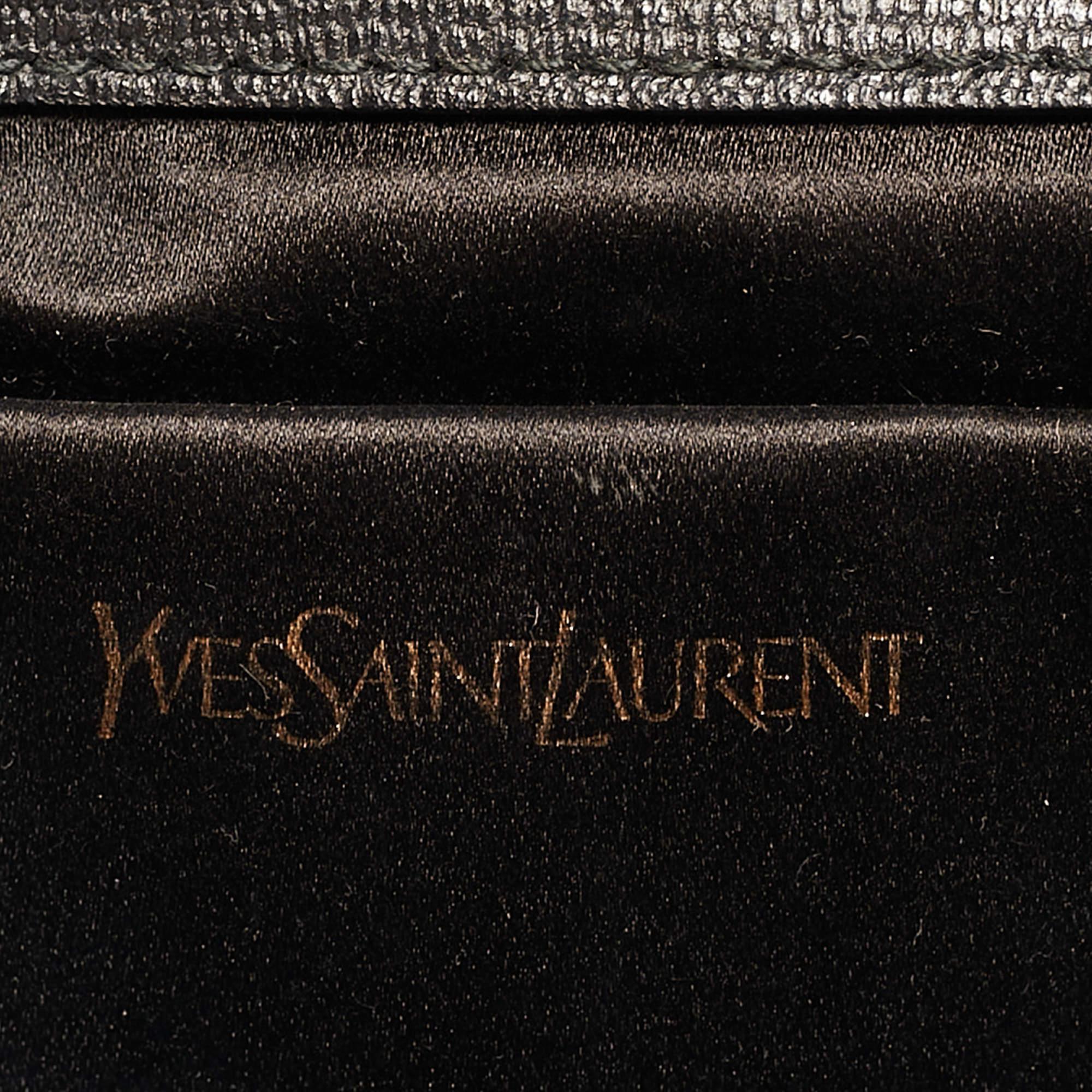Yves Saint Laurent Black Leather Y Line Clutch 14