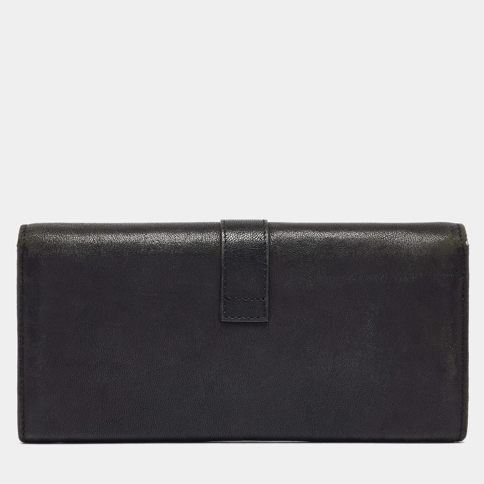 Donna Portafoglio continentale Yves Saint Laurent linea Y in pelle nera