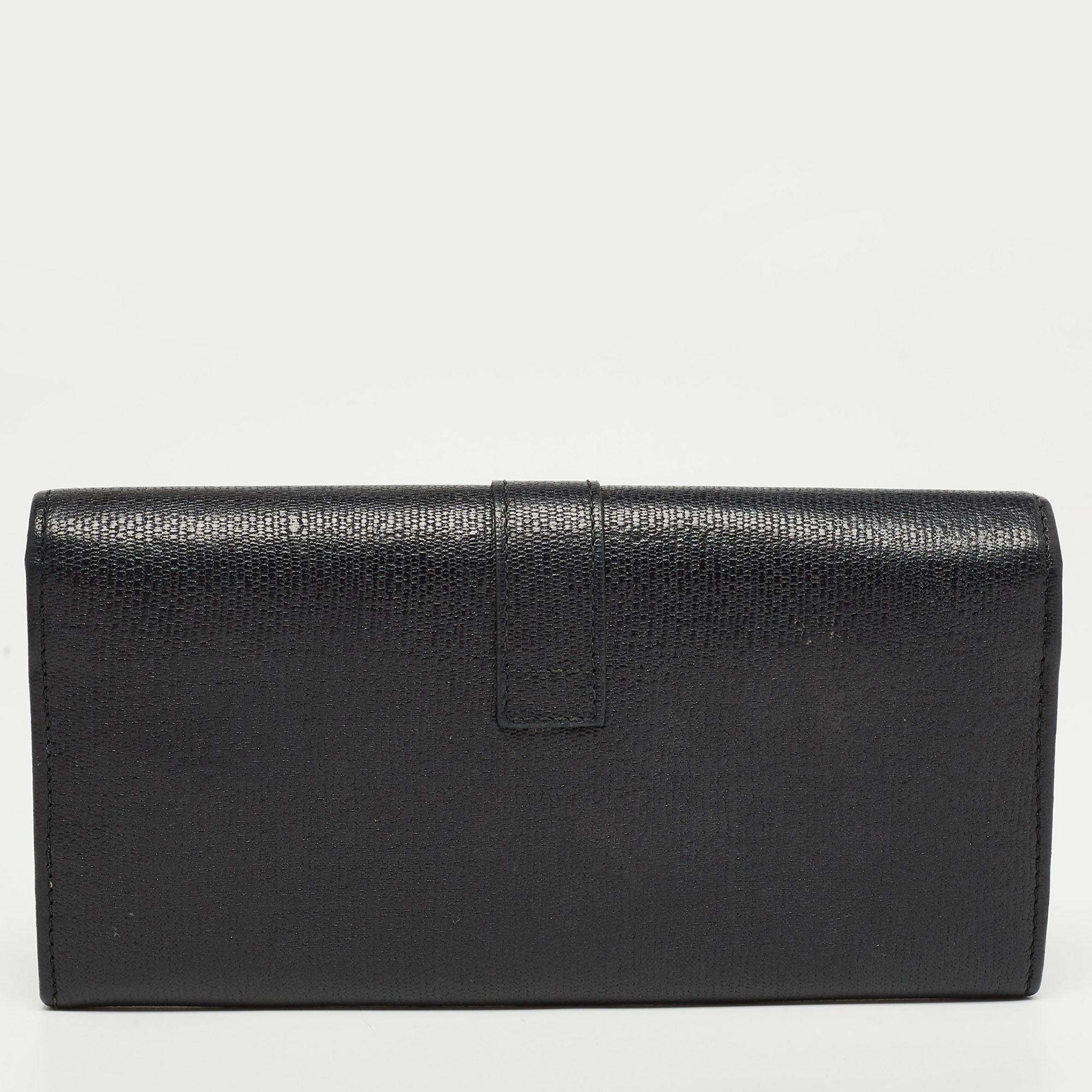 Yves Saint Laurent Black Leather Y Line Flap Continental Wallet For Sale 1