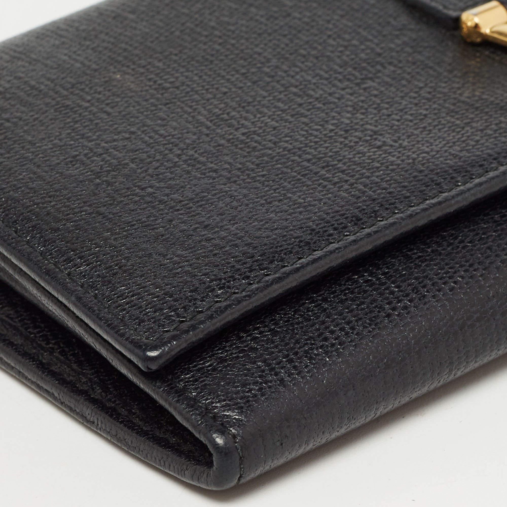 Yves Saint Laurent Portefeuille continental à rabat en cuir noir Y Line 2