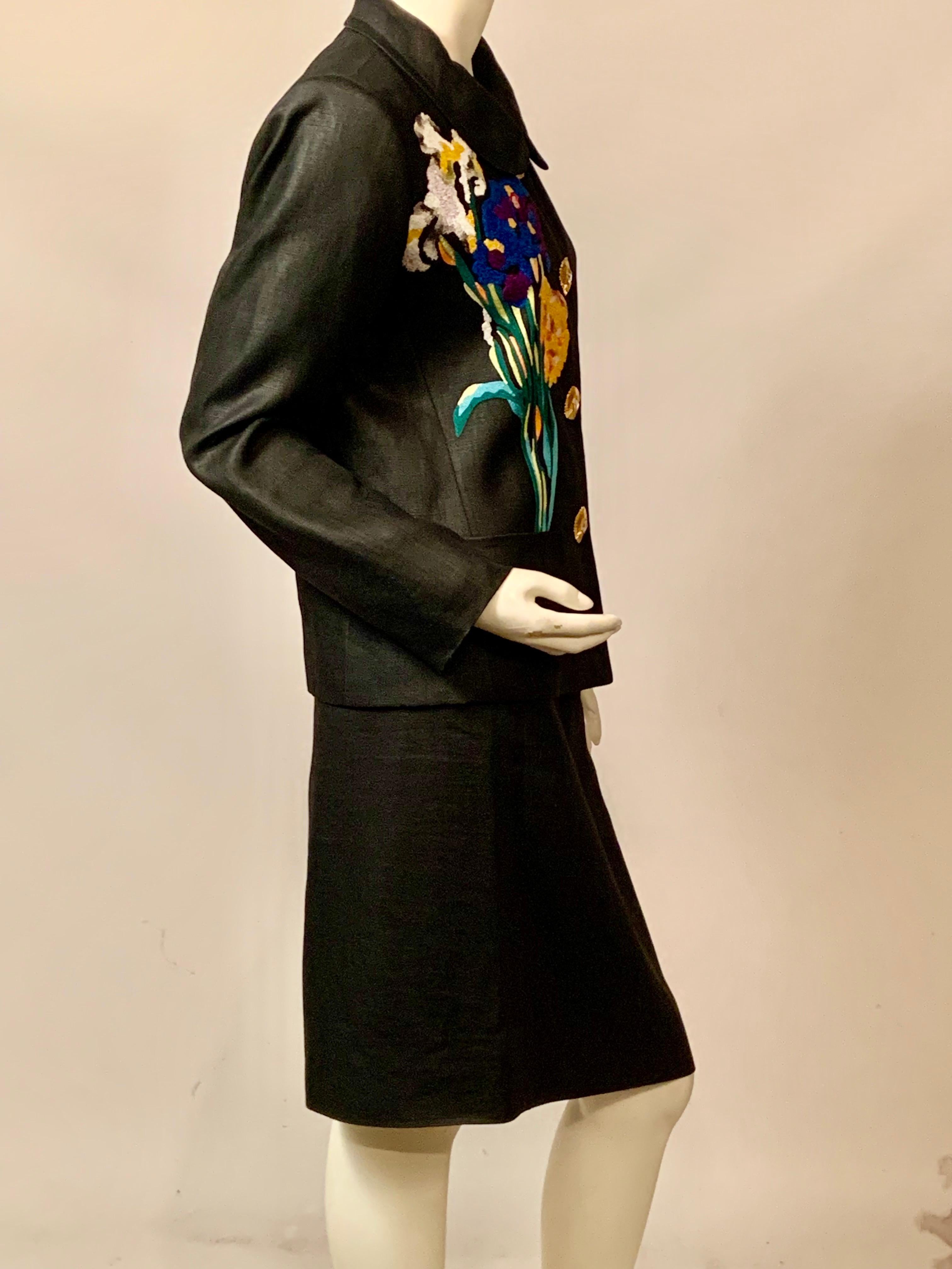 Yves Saint Laurent Schwarzer Leinenanzug mit buntem, appliziertem Blumenstrauß im Angebot 4
