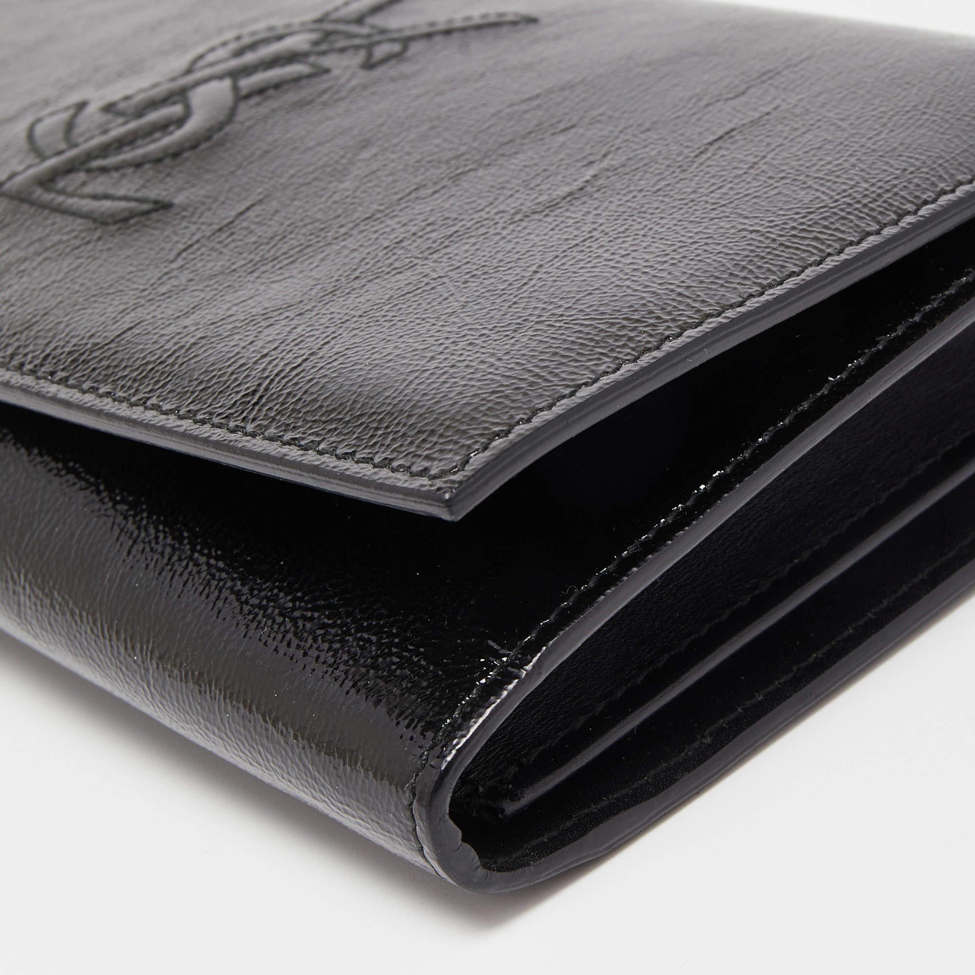 Yves Saint Laurent Black Patent Leather Belle De Jour Wallet on Chain In Good Condition In Dubai, Al Qouz 2