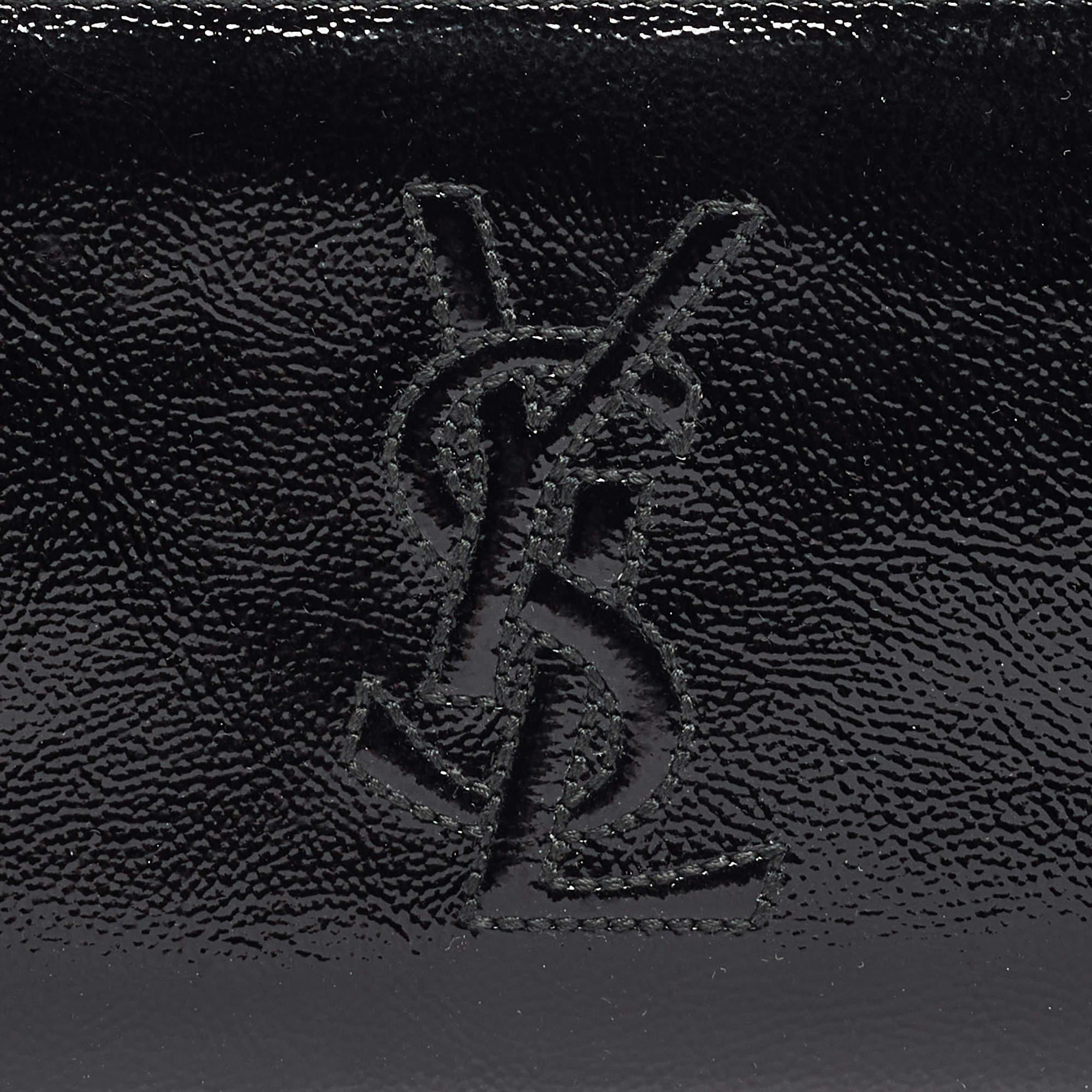 Yves Saint Laurent Black Patent Leather Belle De Jour Zip Around Wallet For Sale 8