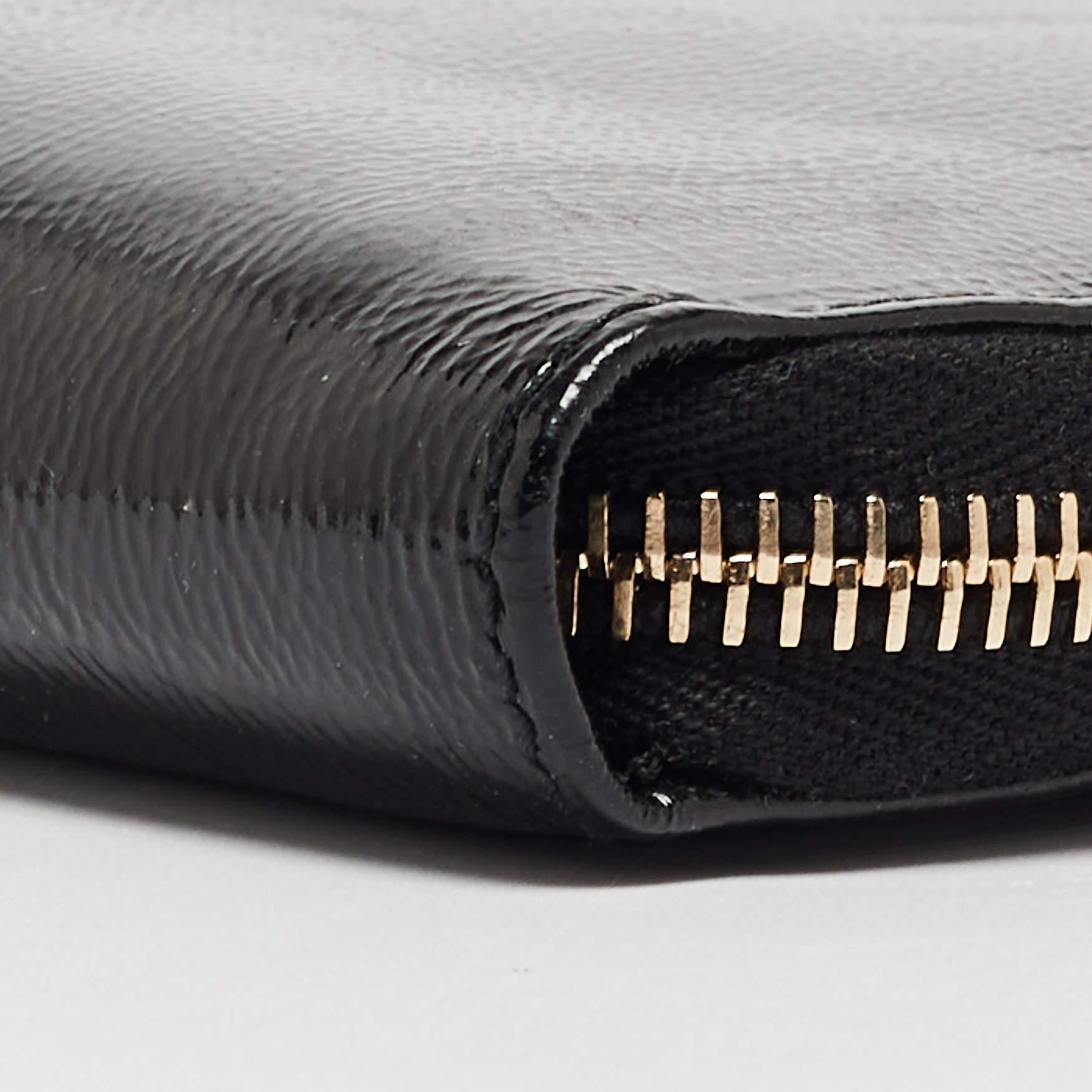 Yves Saint Laurent Black Patent Leather Belle De Jour Zip Around Wallet For Sale 1