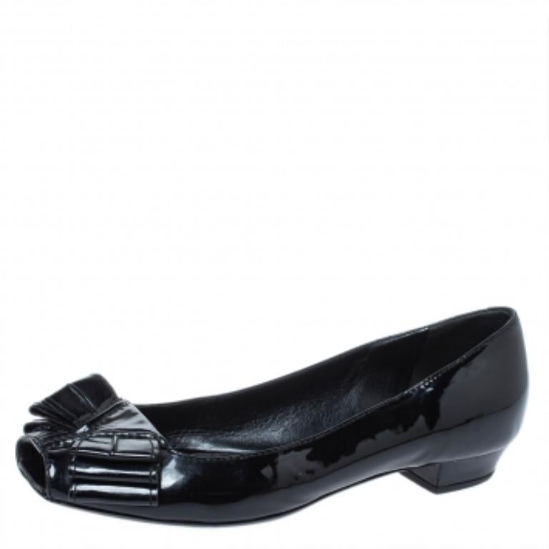 Yves Saint Laurent Black Patent Leather Bow Peep Toe Ballet Flat Size 35 For Sale 2