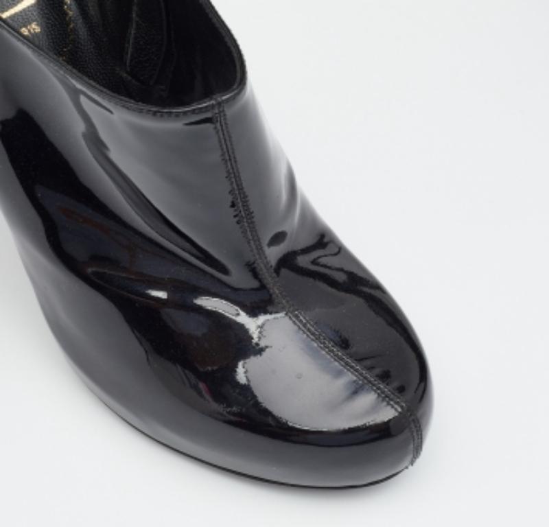 Yves Saint Laurent - Bottines à plateforme en cuir verni noir - Taille 38,5 Pour femmes en vente
