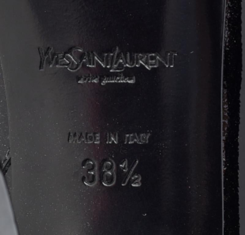 Yves Saint Laurent - Bottines à plateforme en cuir verni noir - Taille 38,5 en vente 1