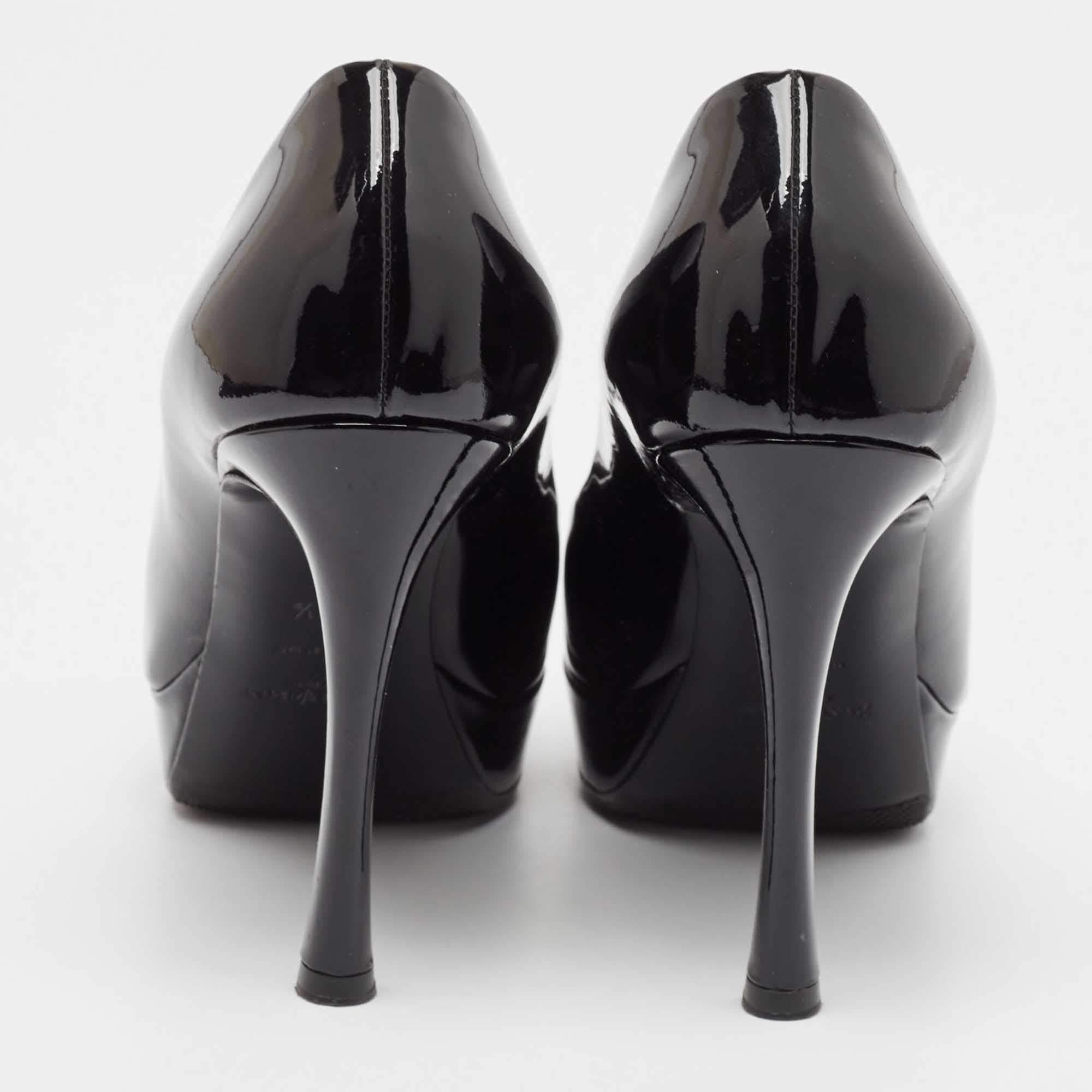 Yves Saint Laurent Black Patent Leather Platform Pumps Size 37.5 For Sale 1
