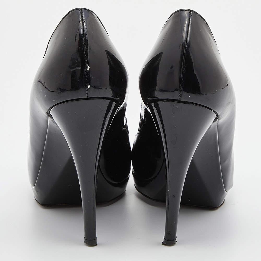 Yves Saint Laurent - Escarpins à plateforme en cuir verni noir Taille 37 Pour femmes en vente