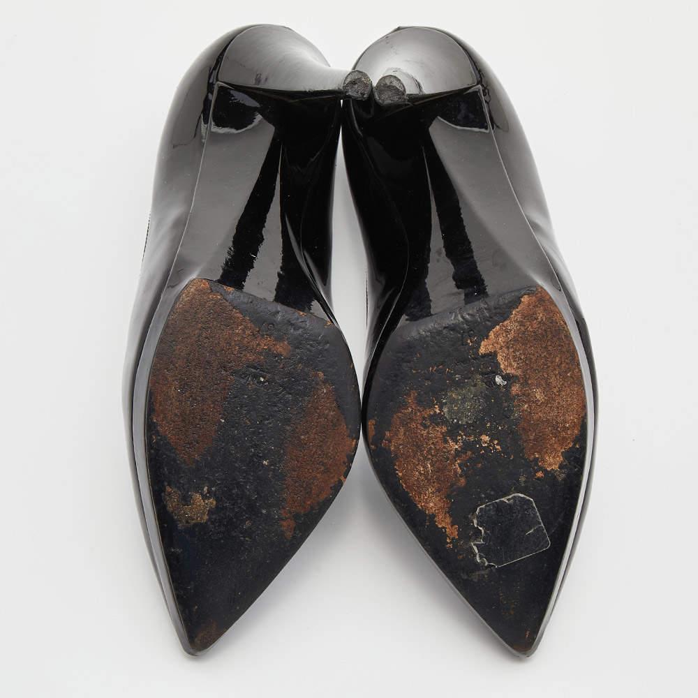 Yves Saint Laurent - Escarpins à plateforme en cuir verni noir Taille 37 en vente 1