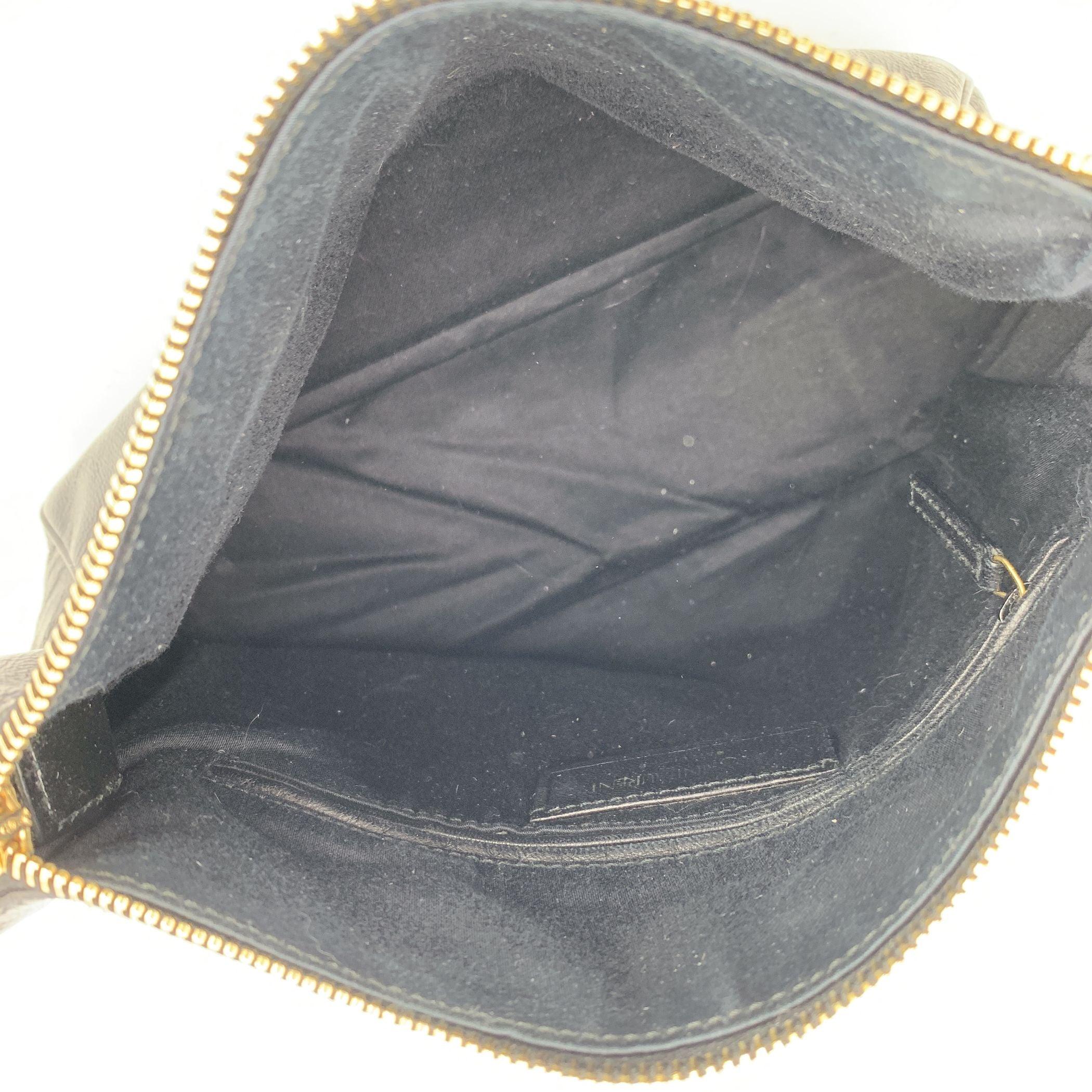 Yves Saint Laurent Black Patent Leather Y-Mail Shoulder Bag For Sale 1