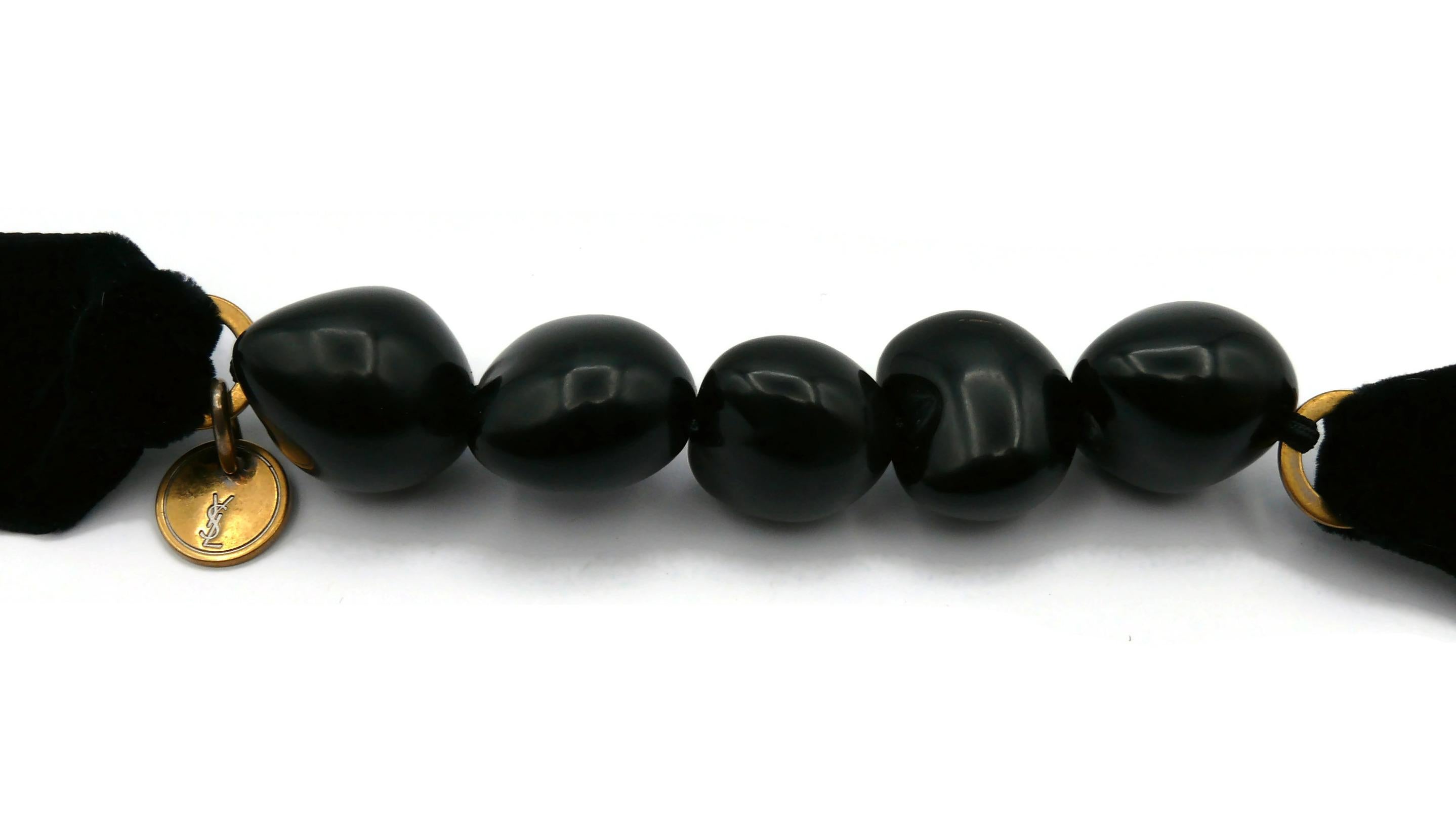 YVES SAINT LAURENT Black Resin Bead and Velvet Choker Necklace & Bracelet For Sale 3