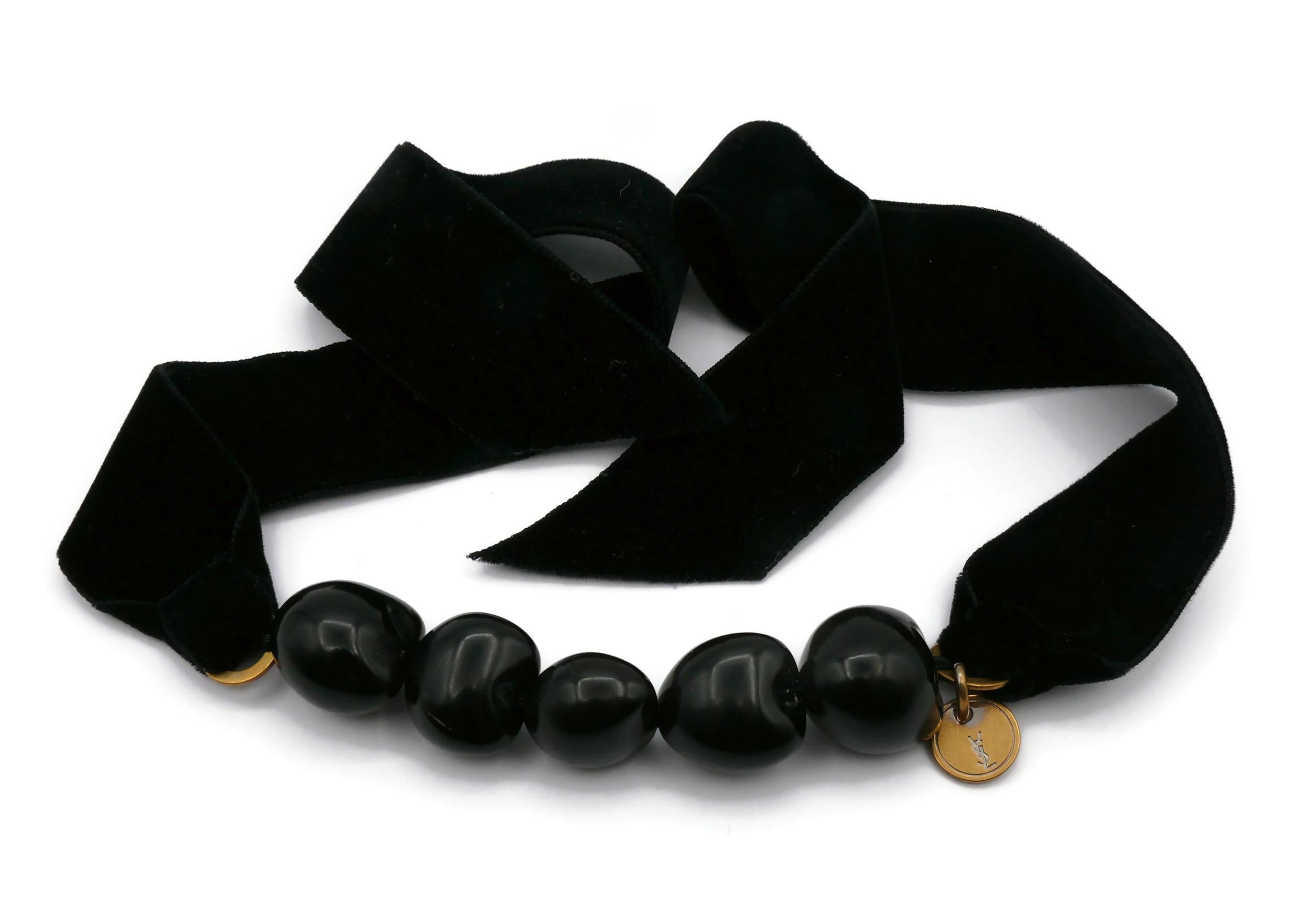 YVES SAINT LAURENT Black Resin Bead and Velvet Choker Necklace & Bracelet For Sale 6