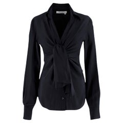 Yves Saint Laurent Schwarze Bluse aus Seide mit Krawattenfront
