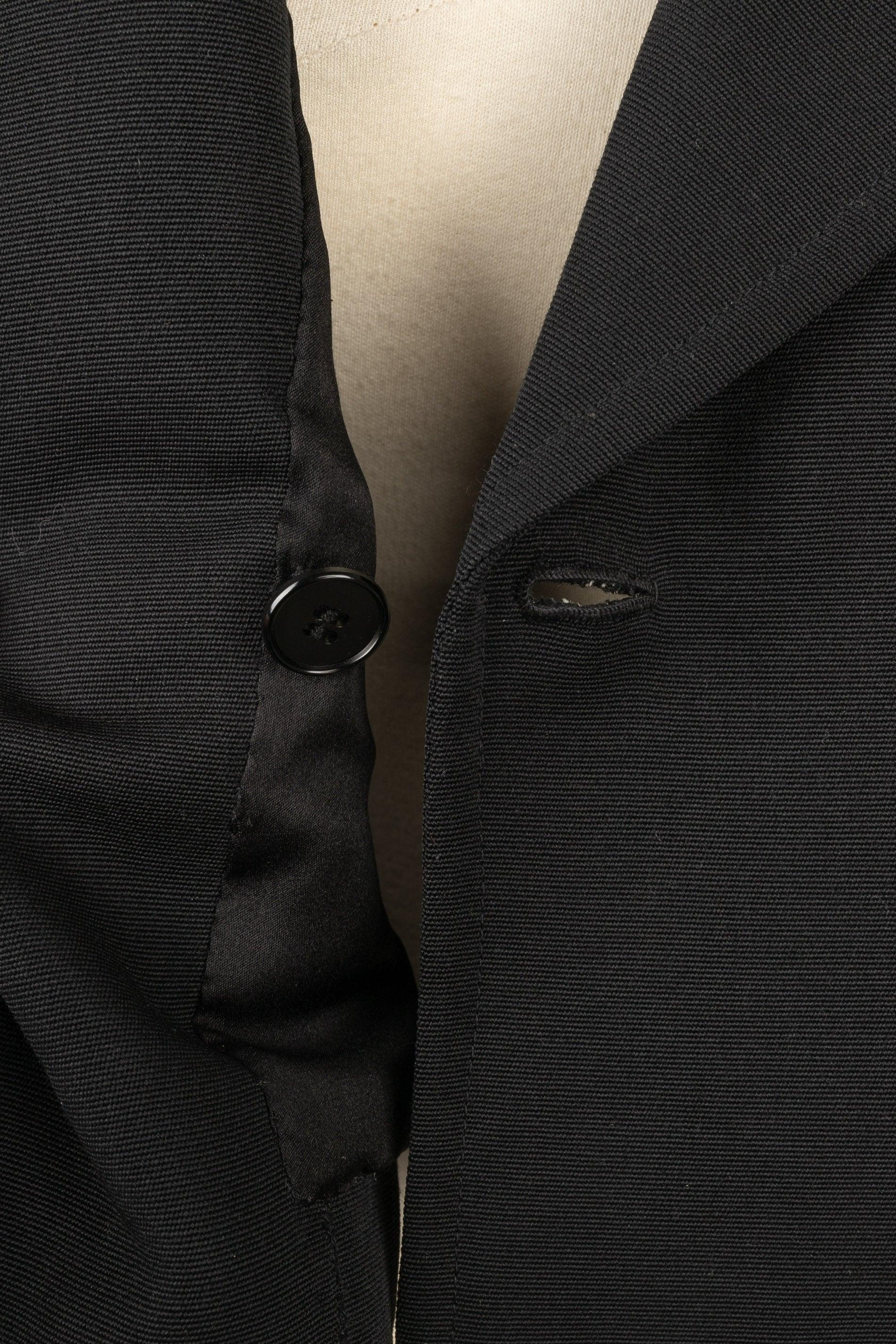 Yves Saint Laurent Black Skirt Suit Enlivened with Satin Belt Haute Couture For Sale 4