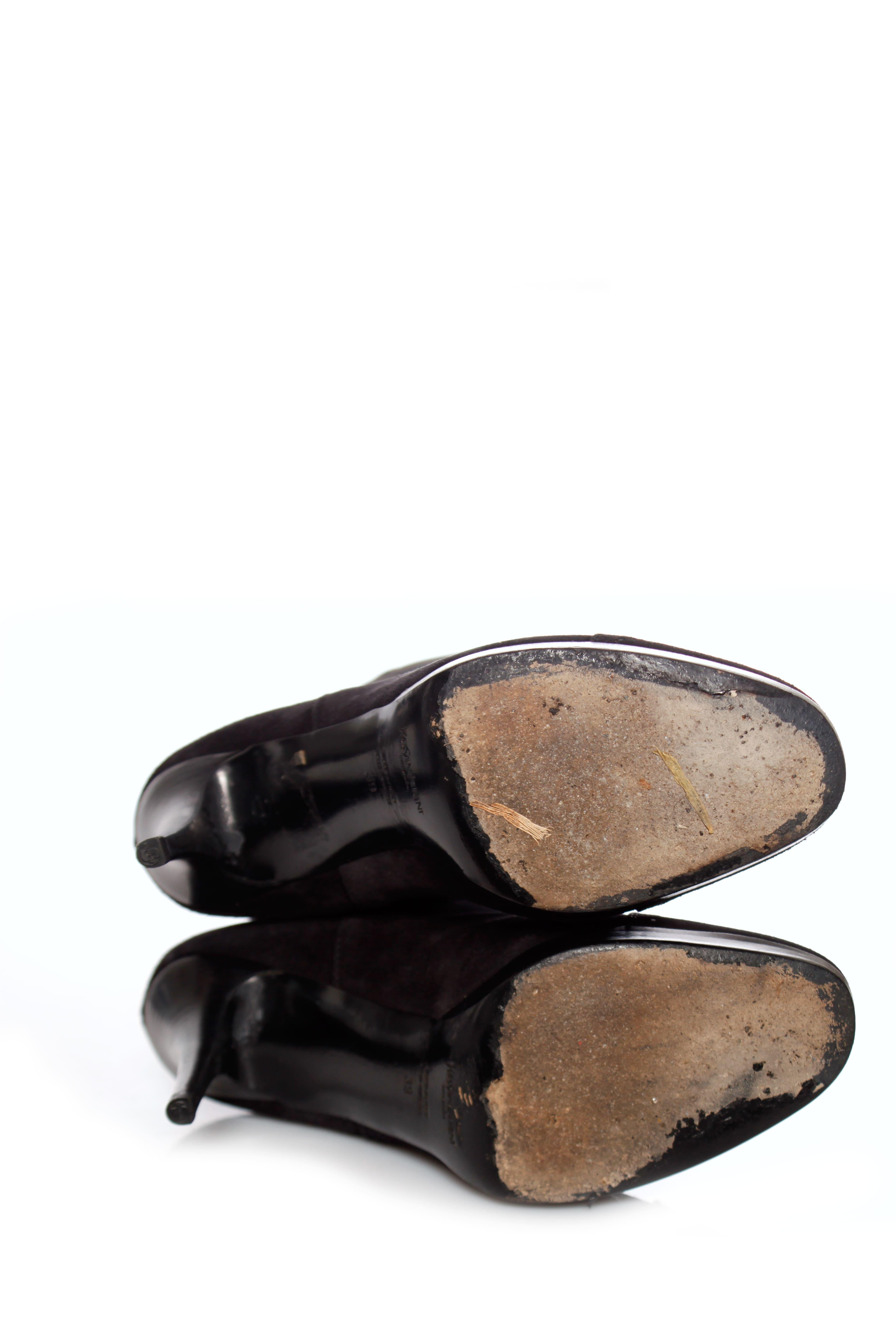 Yves Saint Laurent, bottes en daim noir. Bon état - En vente à AMSTERDAM, NL