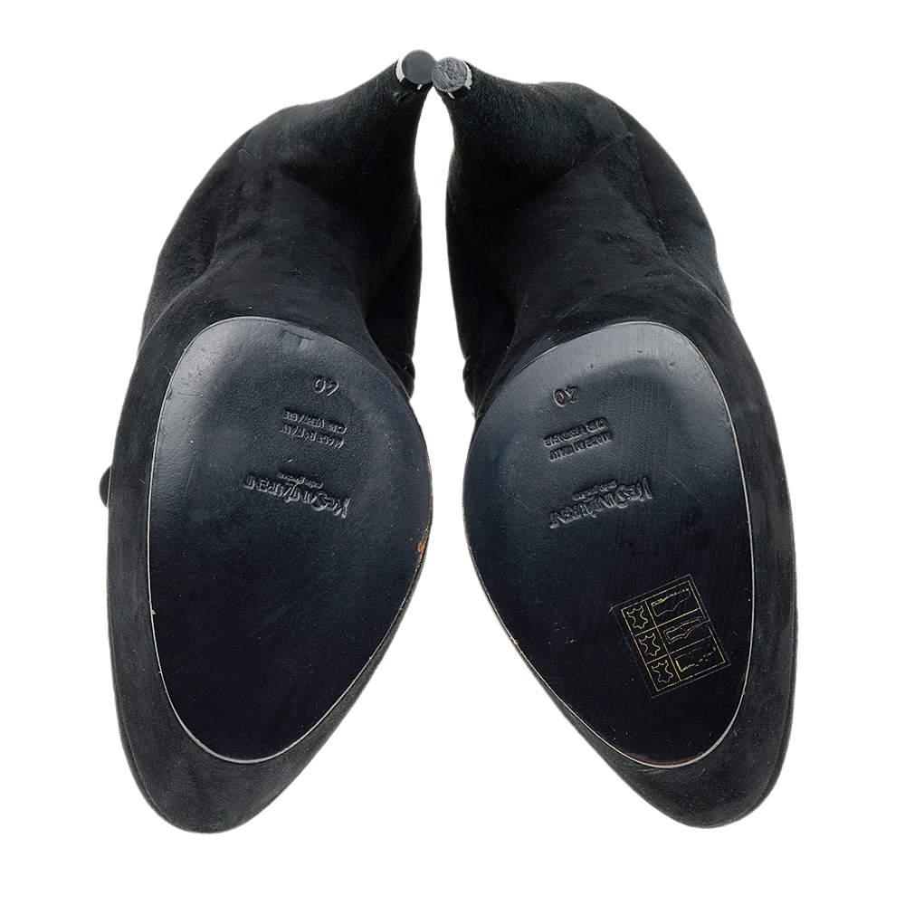 Yves Saint Laurent Black Suede Platform Ankle Boots Size 40 For Sale 1