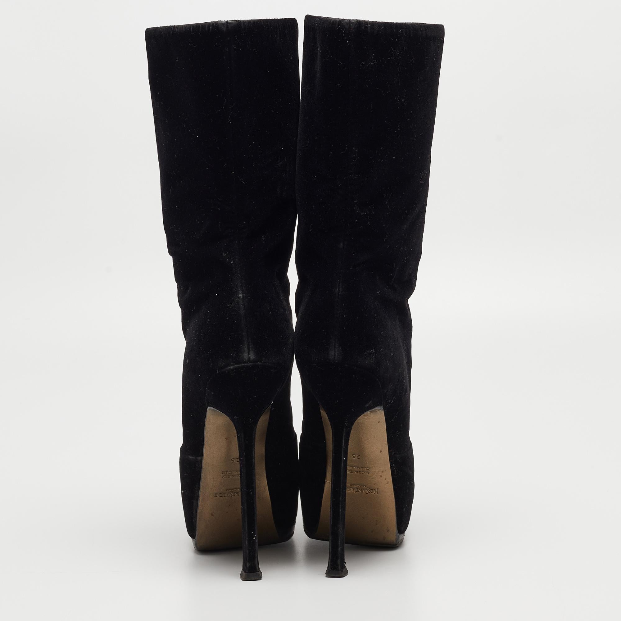 Yves Saint Laurent Black Velvet Ankle Boots Size 36 For Sale 2