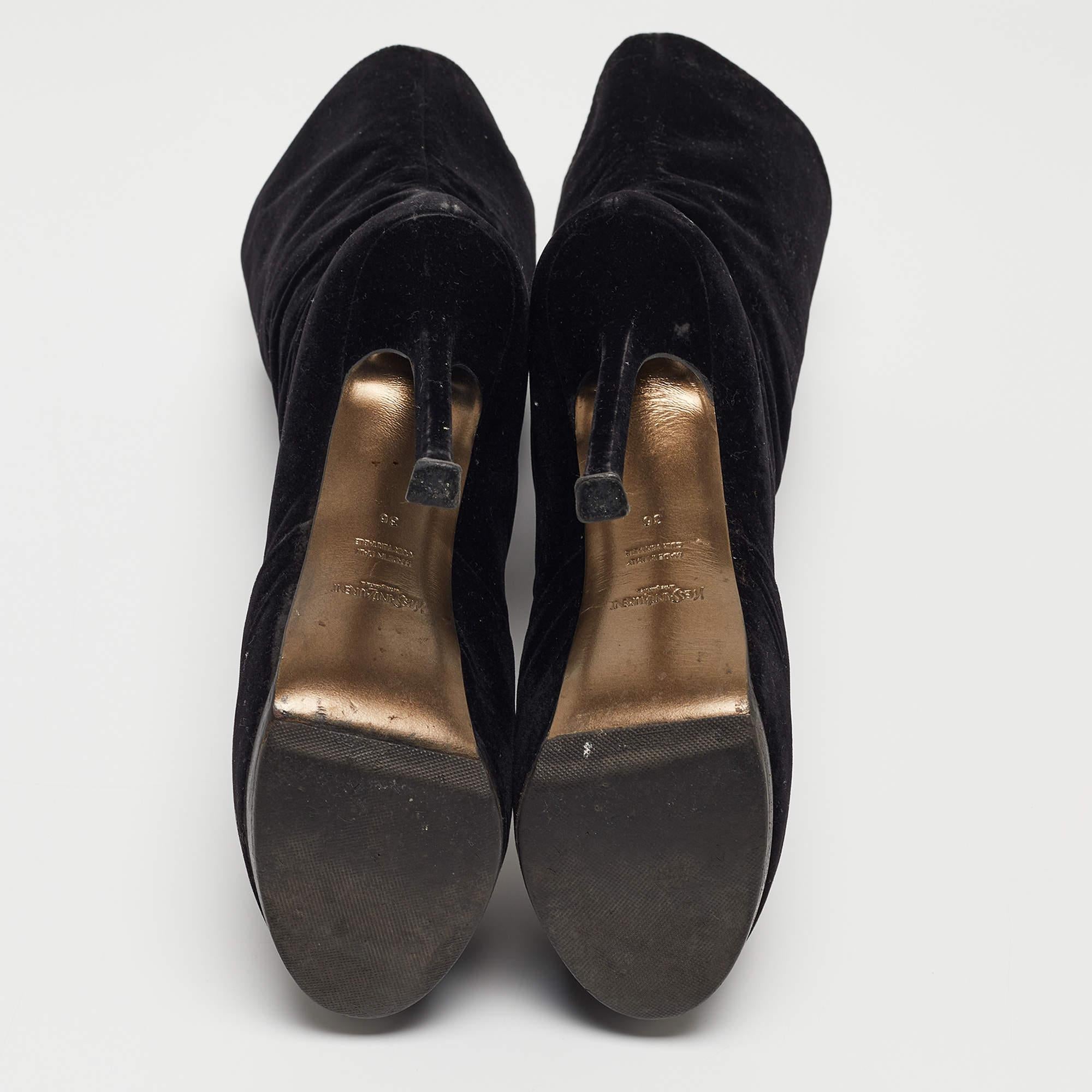 Yves Saint Laurent Black Velvet Ankle Boots Size 36 4
