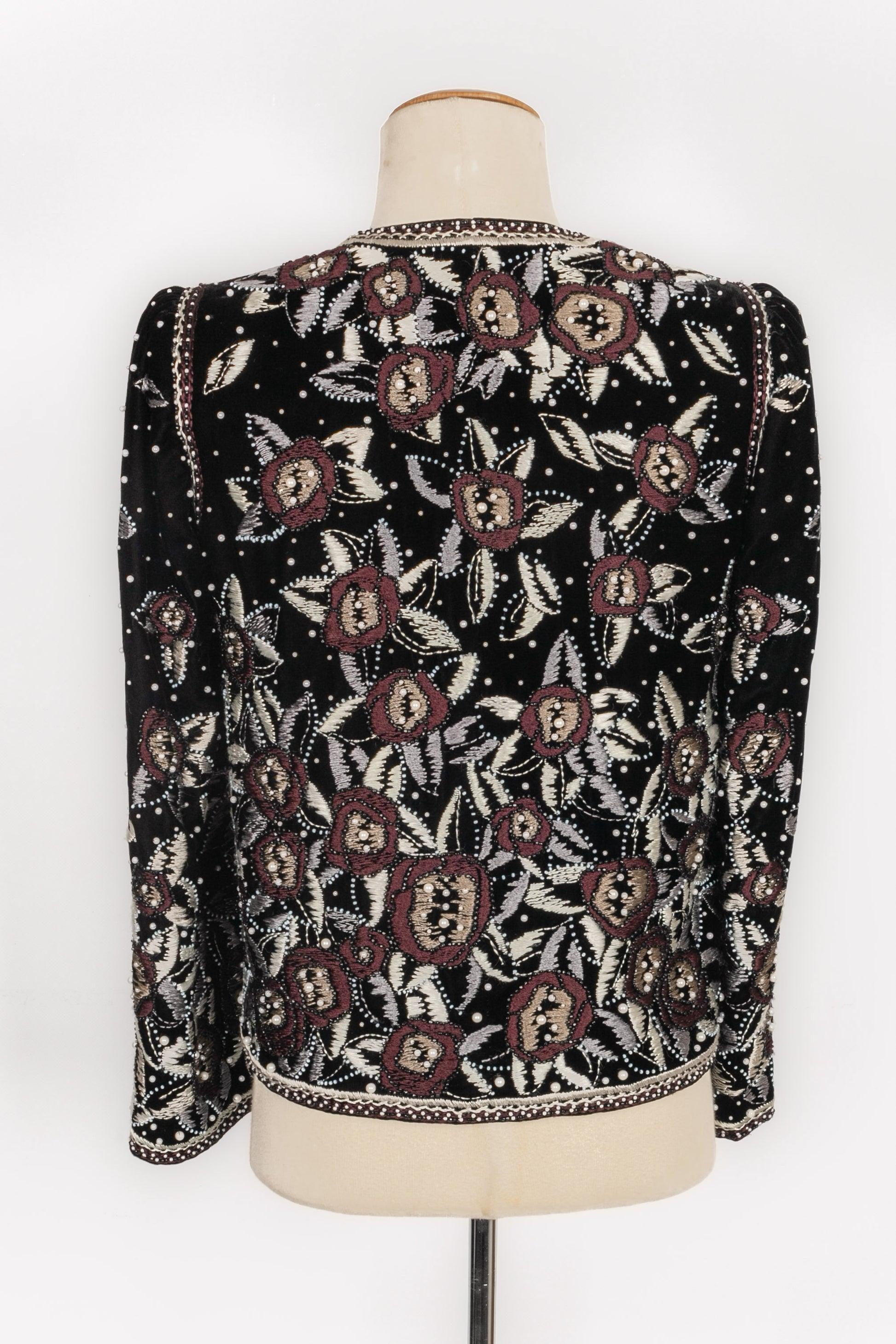 Yves Saint Laurent Black Velvet Jacket In Excellent Condition For Sale In SAINT-OUEN-SUR-SEINE, FR