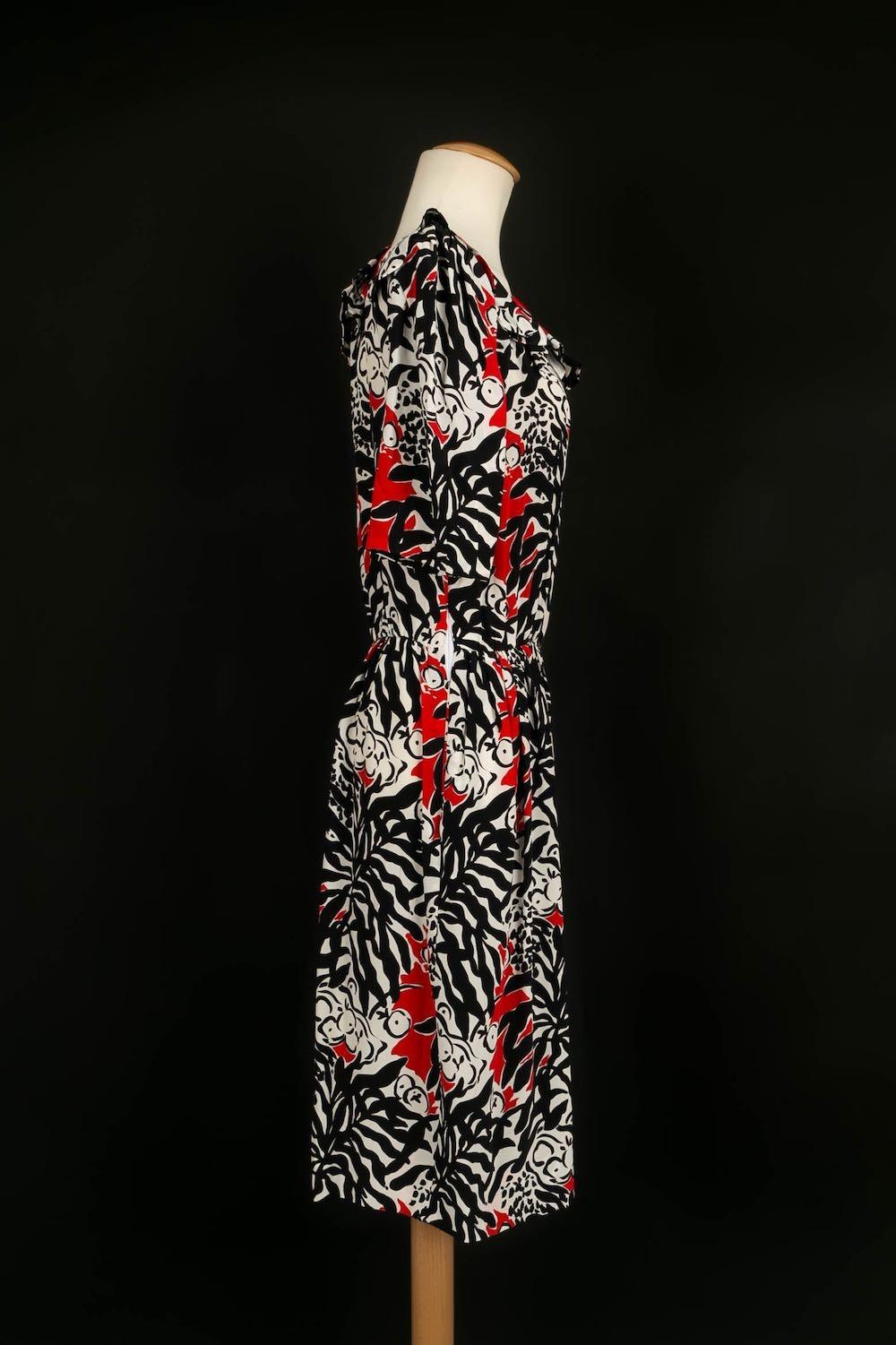 Yves Saint Laurent Black, White and Red Silk Dress In Excellent Condition For Sale In SAINT-OUEN-SUR-SEINE, FR
