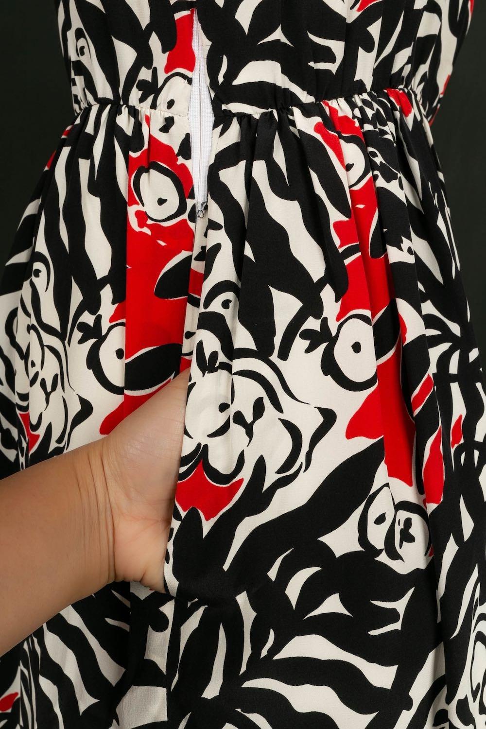 Robe en soie noire, blanche et rouge Yves Saint Laurent en vente 2