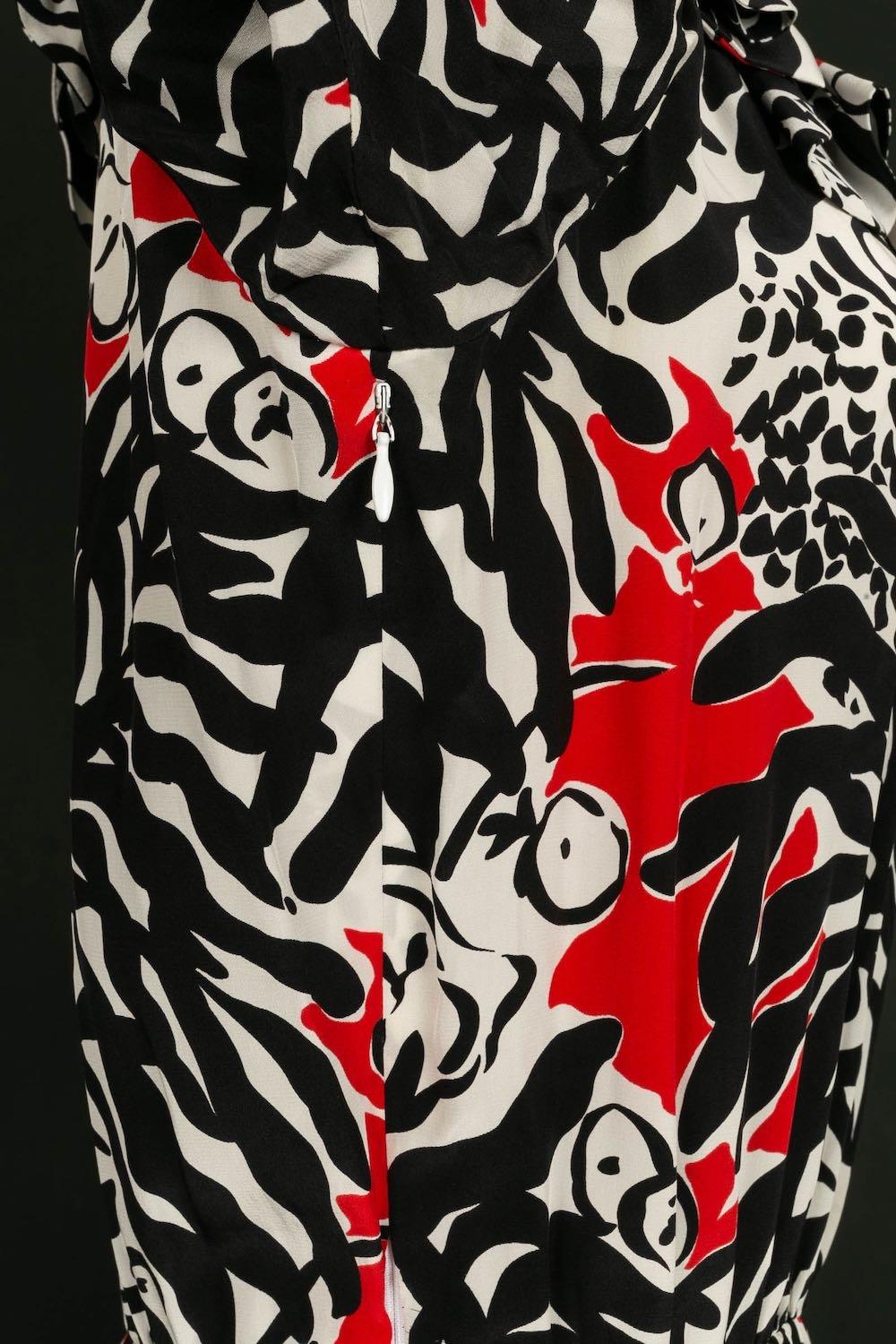 Robe en soie noire, blanche et rouge Yves Saint Laurent en vente 3